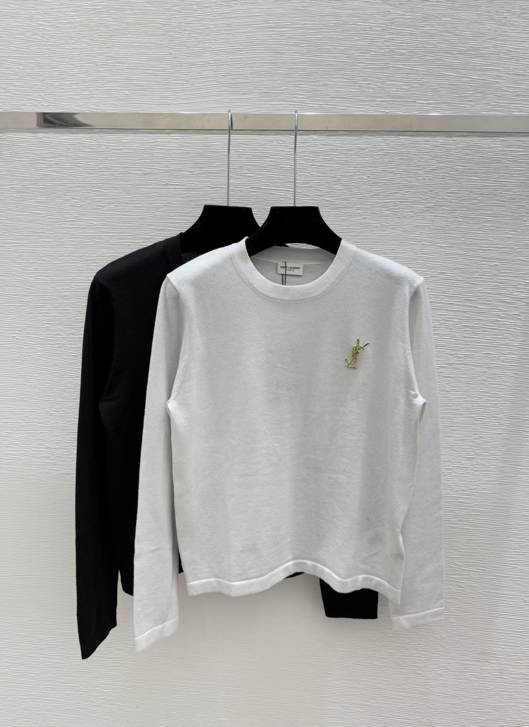 NO:517533,Y Home Early Autumn New Style Solid Color Simple Round Neck Knitted Long Sleeve Color White Black Size 36.38.40, Alexander Wang19860909Y家 早秋新款 纯色简约圆领针织长袖 颜色白色 黑色 尺码36.38.40,,alexander wang,Women's clothing