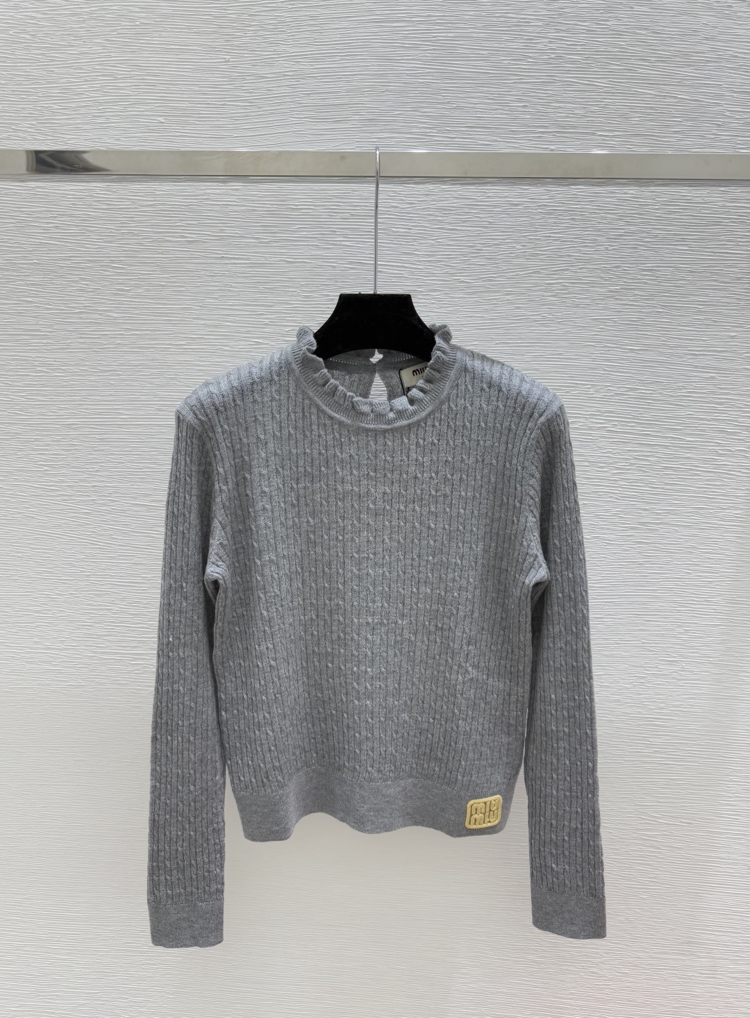 🆕M家🆕 早秋新款 纯色荷叶边圆领针织长袖颜色：灰色 宝蓝尺码：36.38.40