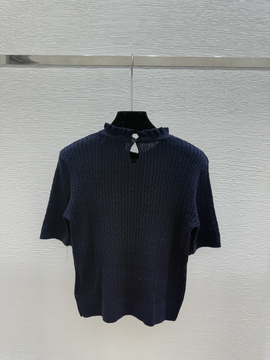 🆕M家🆕 夏季新款 纯色荷叶边圆领针织短袖颜色：灰色 宝蓝尺码：36.38.40