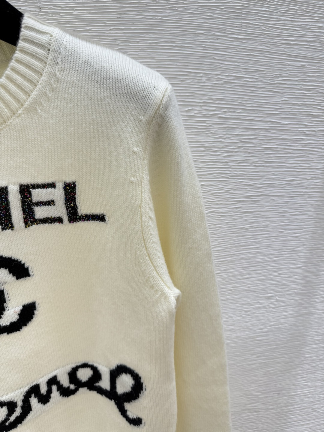 🆕CH家🆕 早秋新款 字母提花圆领针织长袖颜色：白色 粉色尺码：36.38.40