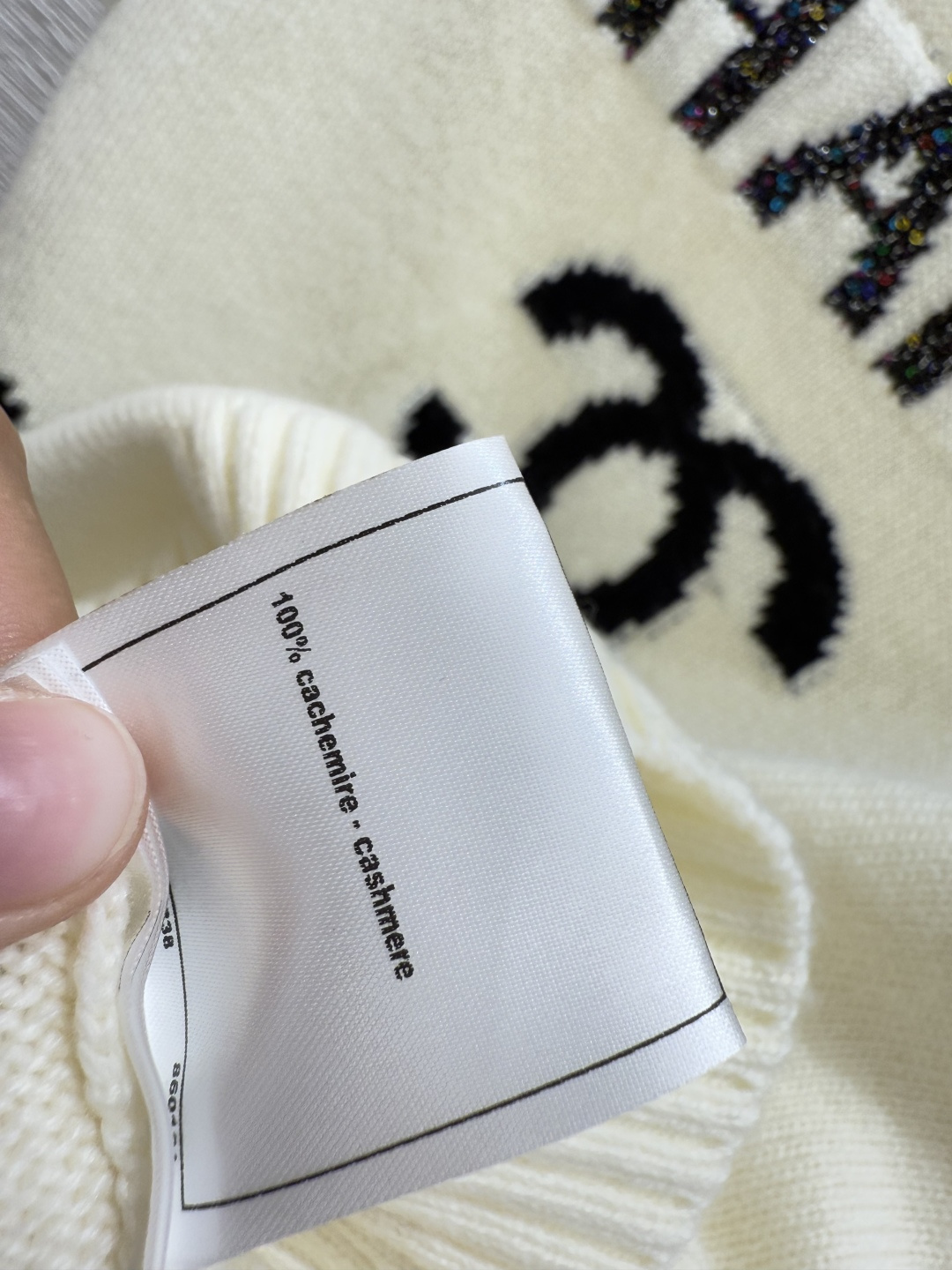 🆕CH家🆕 早秋新款 字母提花圆领针织长袖颜色：白色 粉色尺码：36.38.40