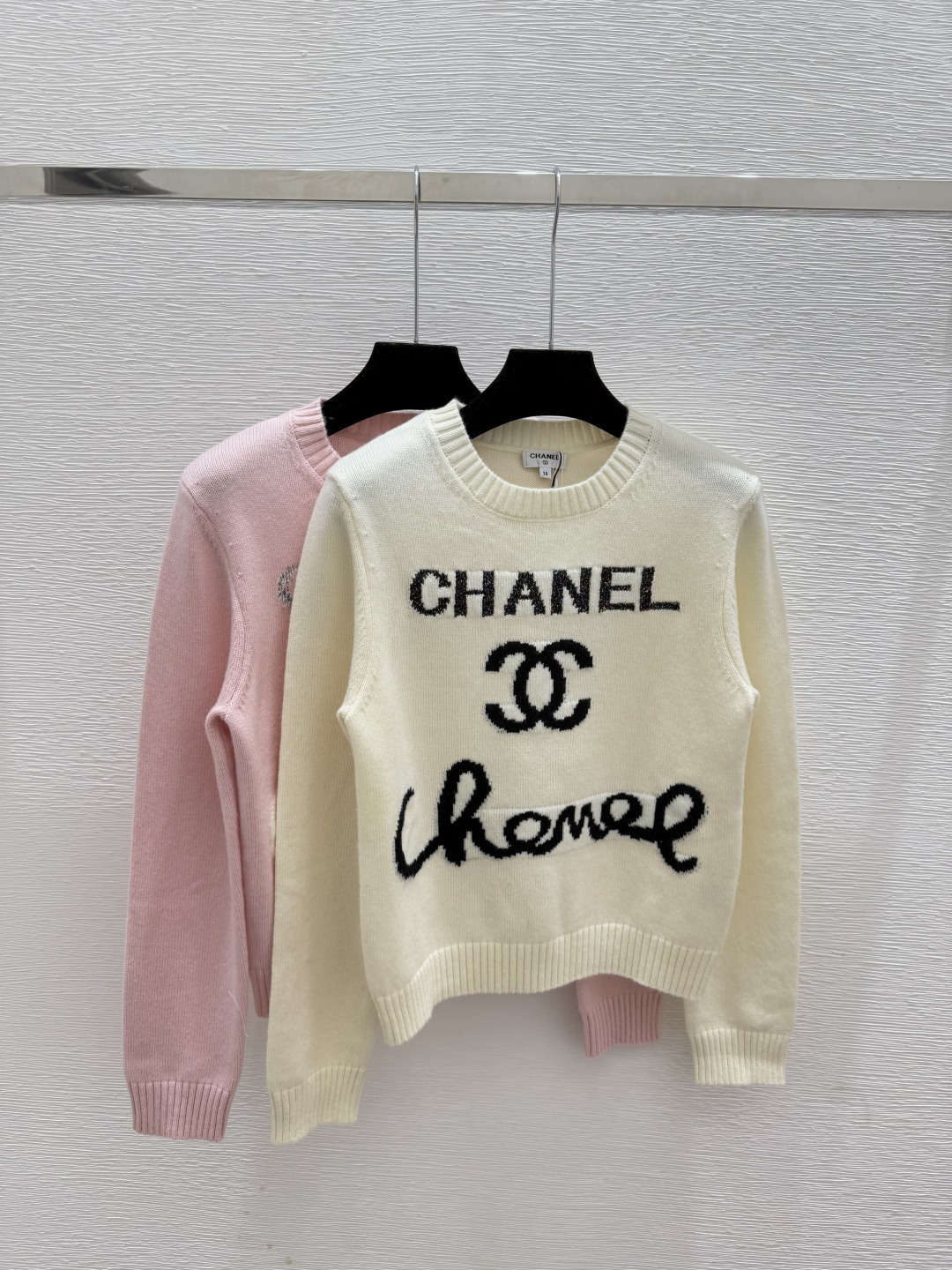 NO:535510,CH Home Early Autumn New Style Letter Jacquard Round Neck Knitted Long Sleeve Color White Pink Size 36.38.40,,alexander wang19860909CH家 早秋新款 字母提花圆领针织长袖 颜色白色 粉色 尺码36.38.40,,alexander wang,Women's clothing