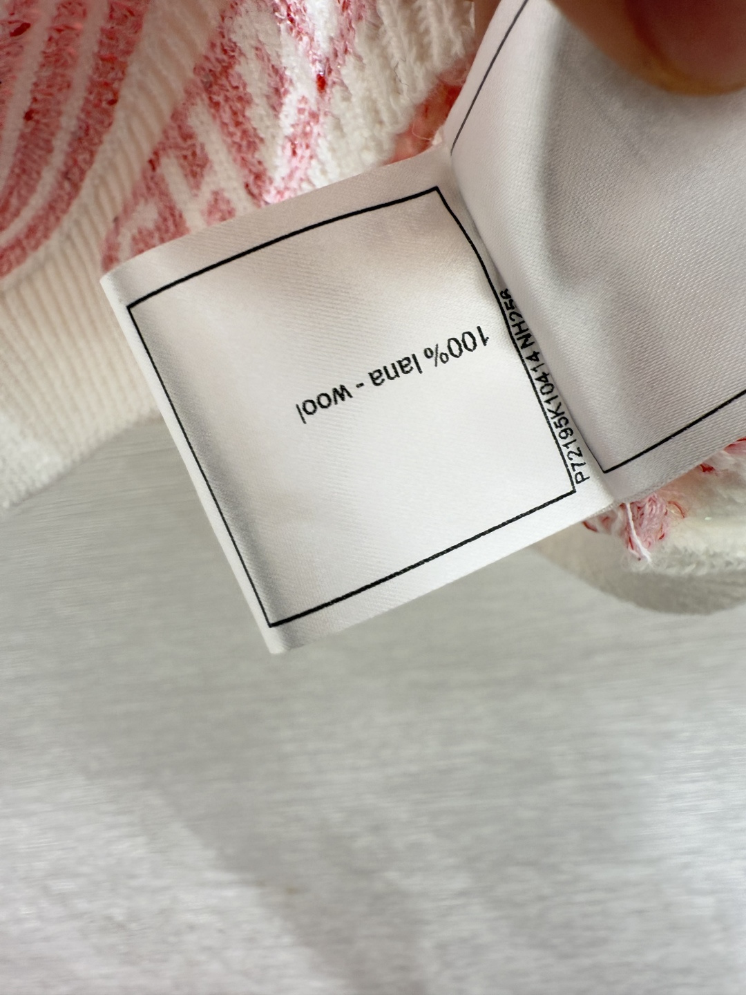 🆕CH家🆕 夏季新款 珠片镂空圆领针织背心颜色：白色 粉色 宝蓝尺码：36.38.40