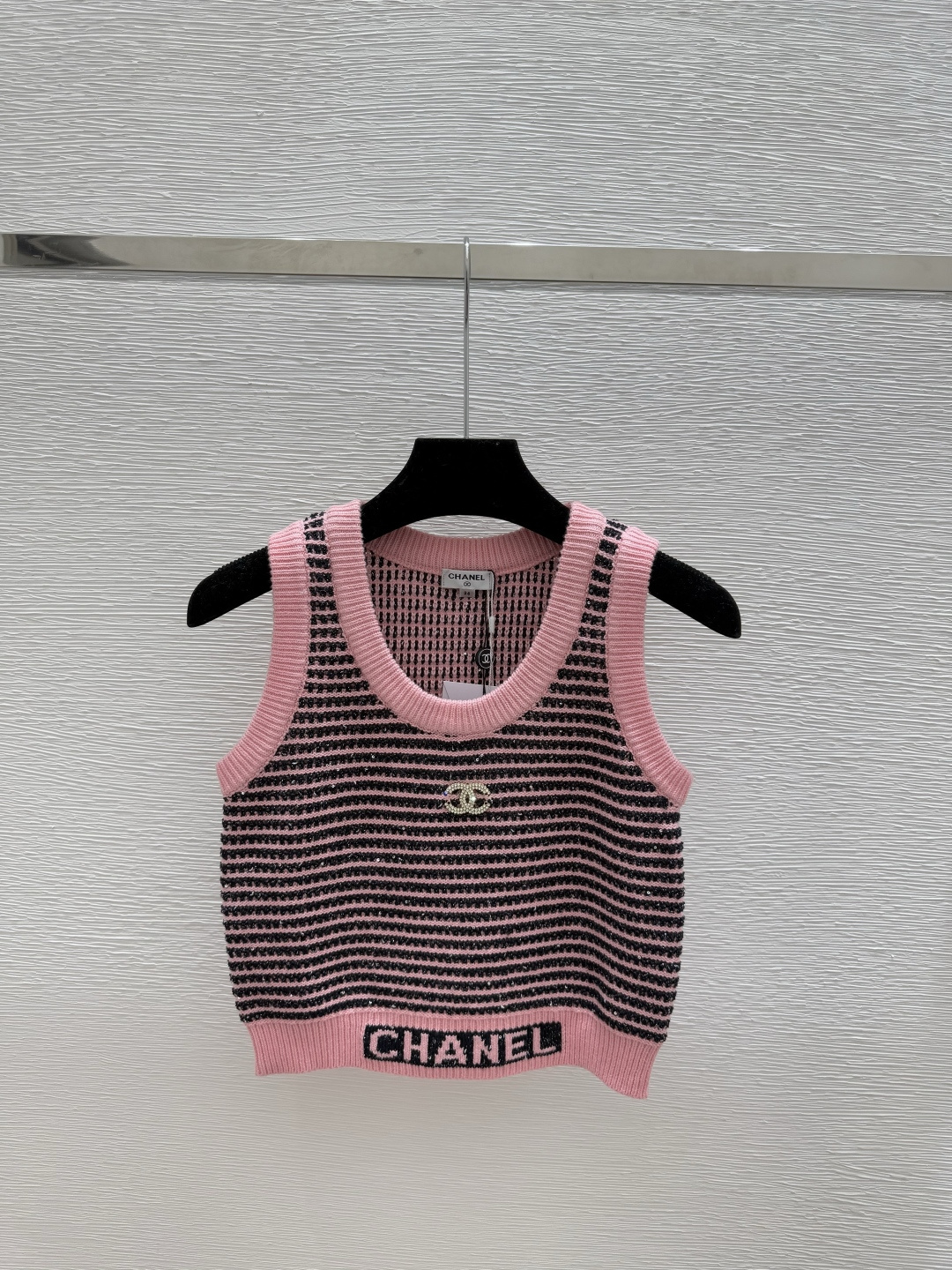 🆕CH家🆕 夏季新款 珠片镂空圆领针织背心颜色：白色 粉色 宝蓝尺码：36.38.40