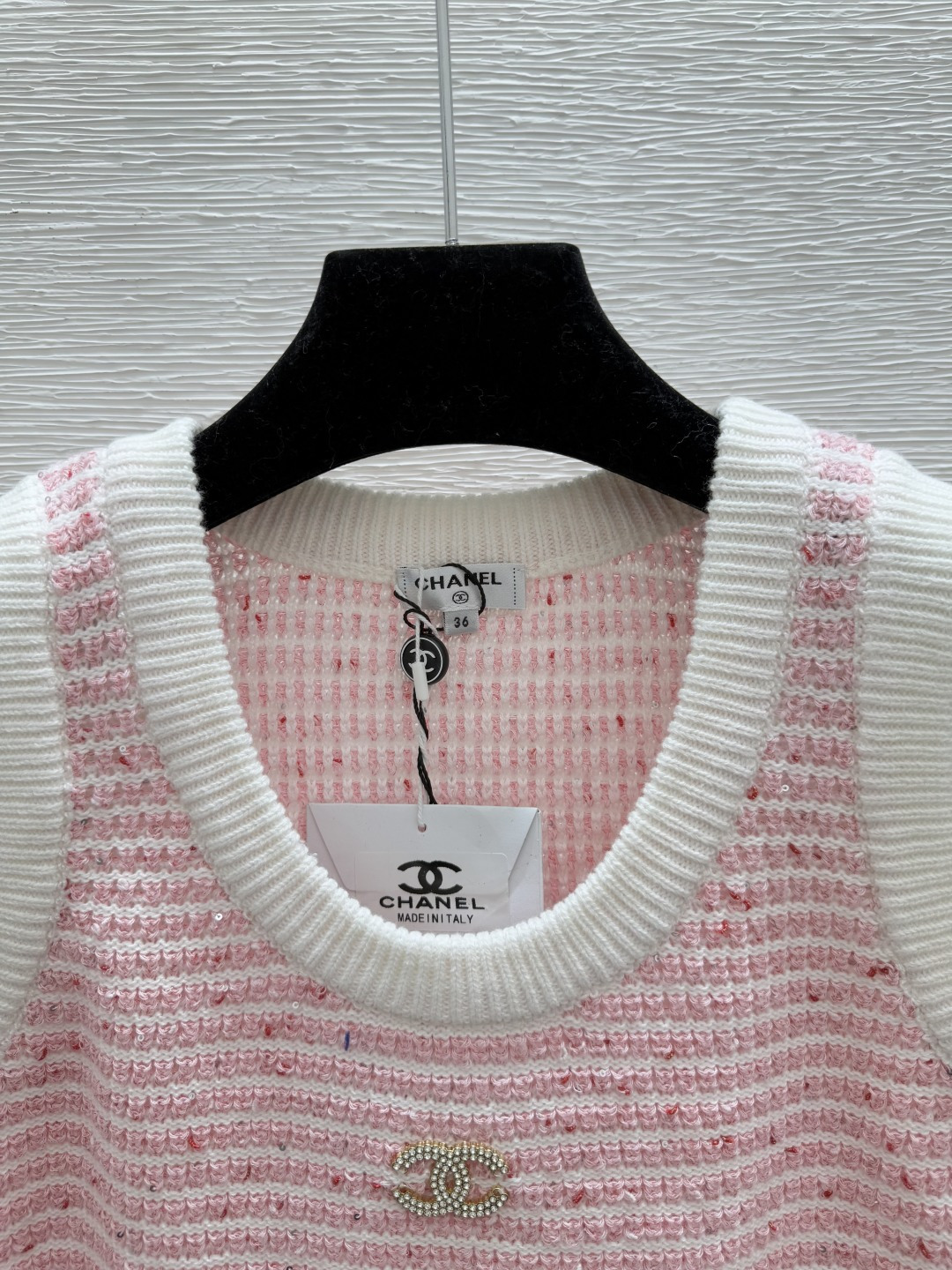 🆕CH家🆕 夏季新款 珠片镂空圆领针织背心颜色：白色 粉色 宝蓝尺码：36.38.40