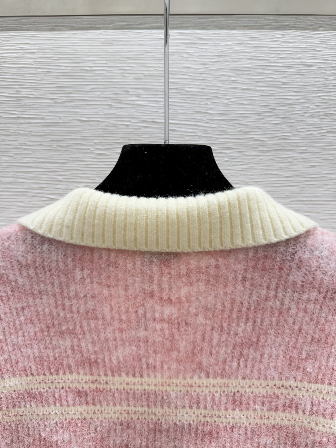 🆕LO家🆕 早秋新款 拼色翻领绑带针织长袖颜色：粉色尺码：36.38.40