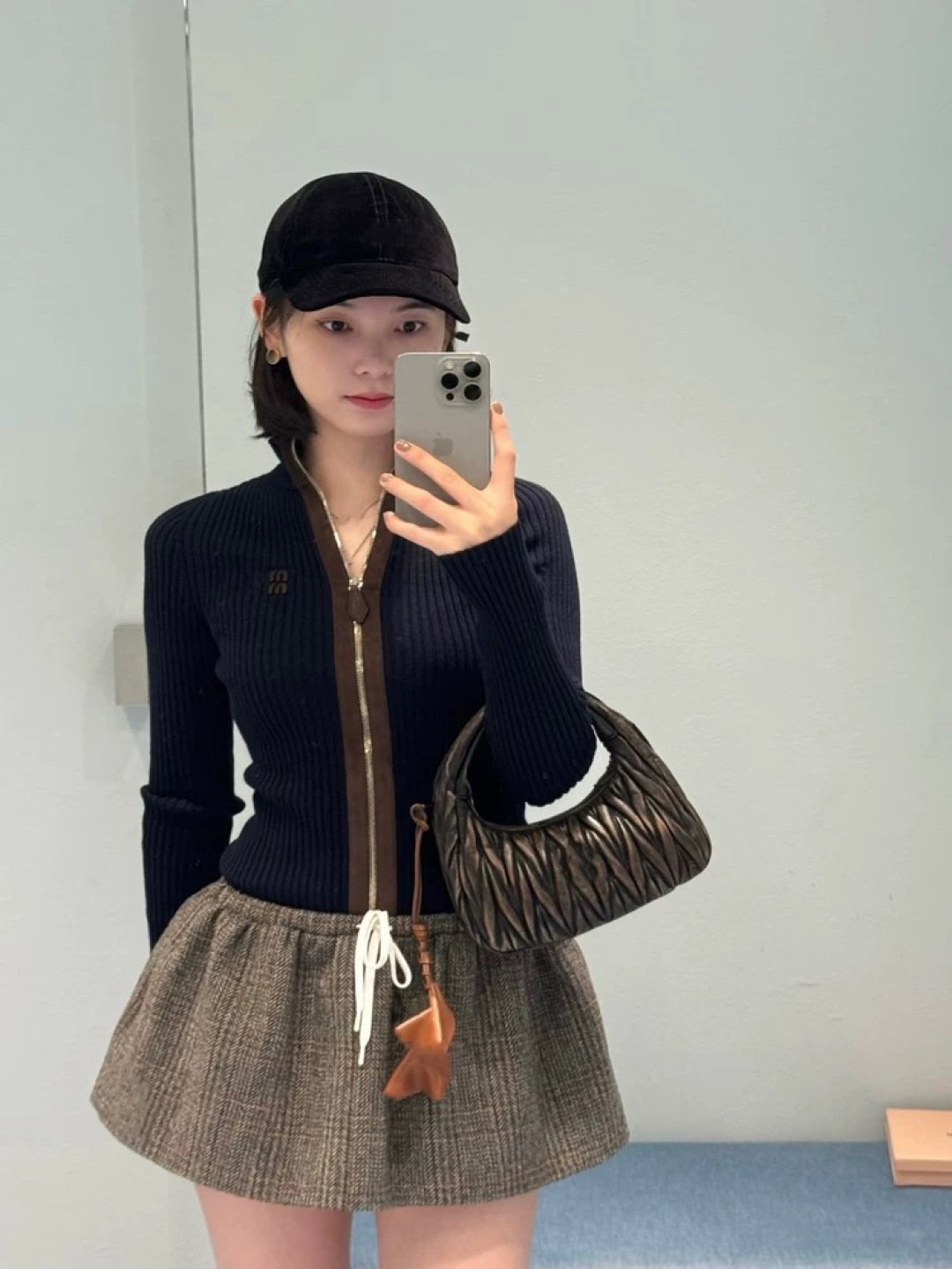 🆕M家🆕 早秋新款 拼色高领针织长袖开衫颜色：灰色 卡其 宝蓝尺码：36.38.40