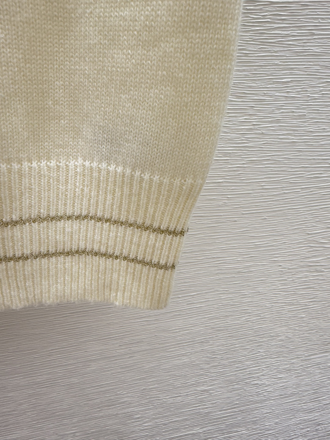 🆕D家🆕 夏季新款 爱心字母提花圆领针织短袖颜色：白色 粉色尺码：36.38.40