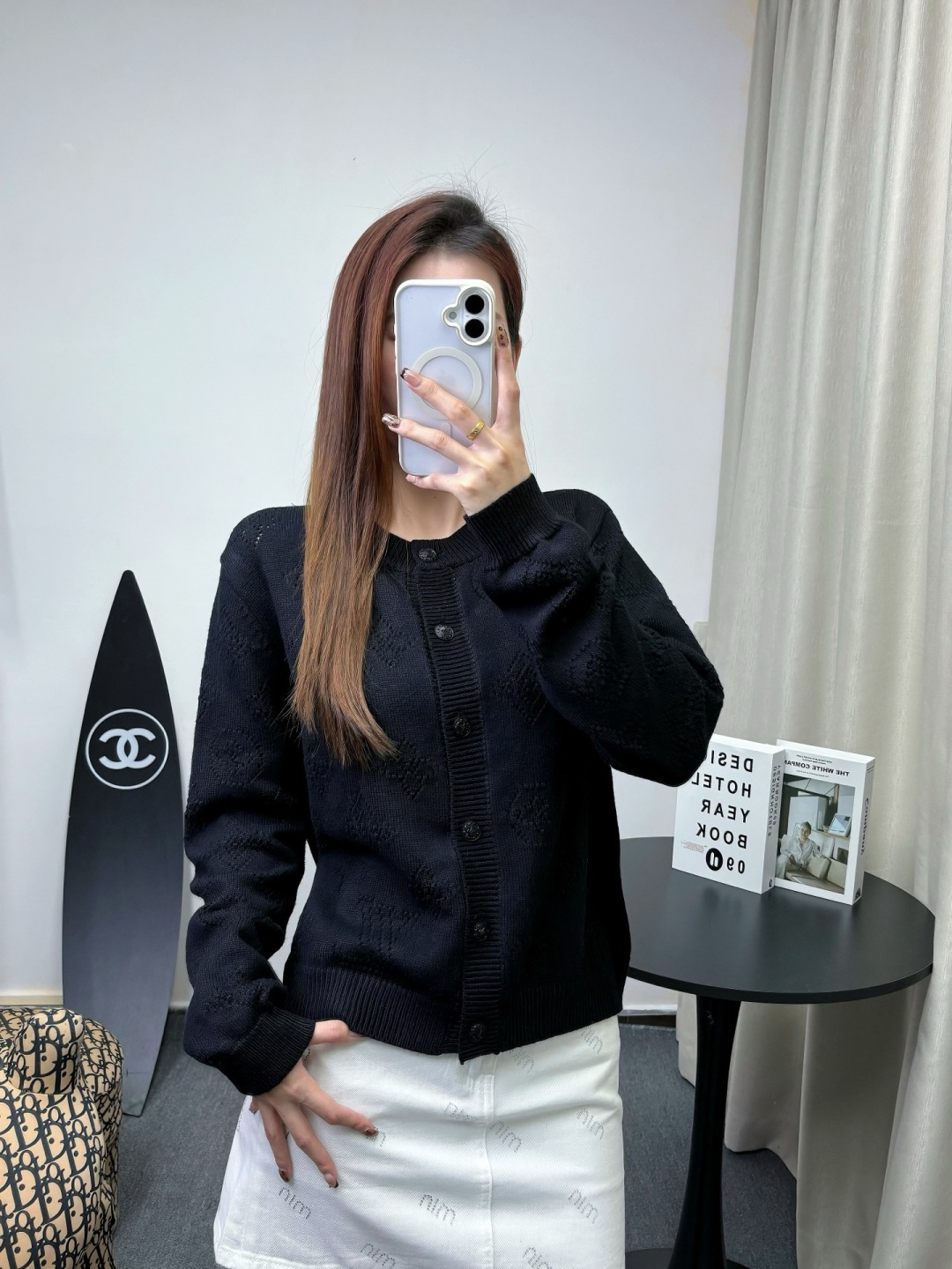 🆕M家🆕 早秋新款 纯色字母镂空圆领针织长袖开衫颜色：白色 黑色尺码：36.38.40