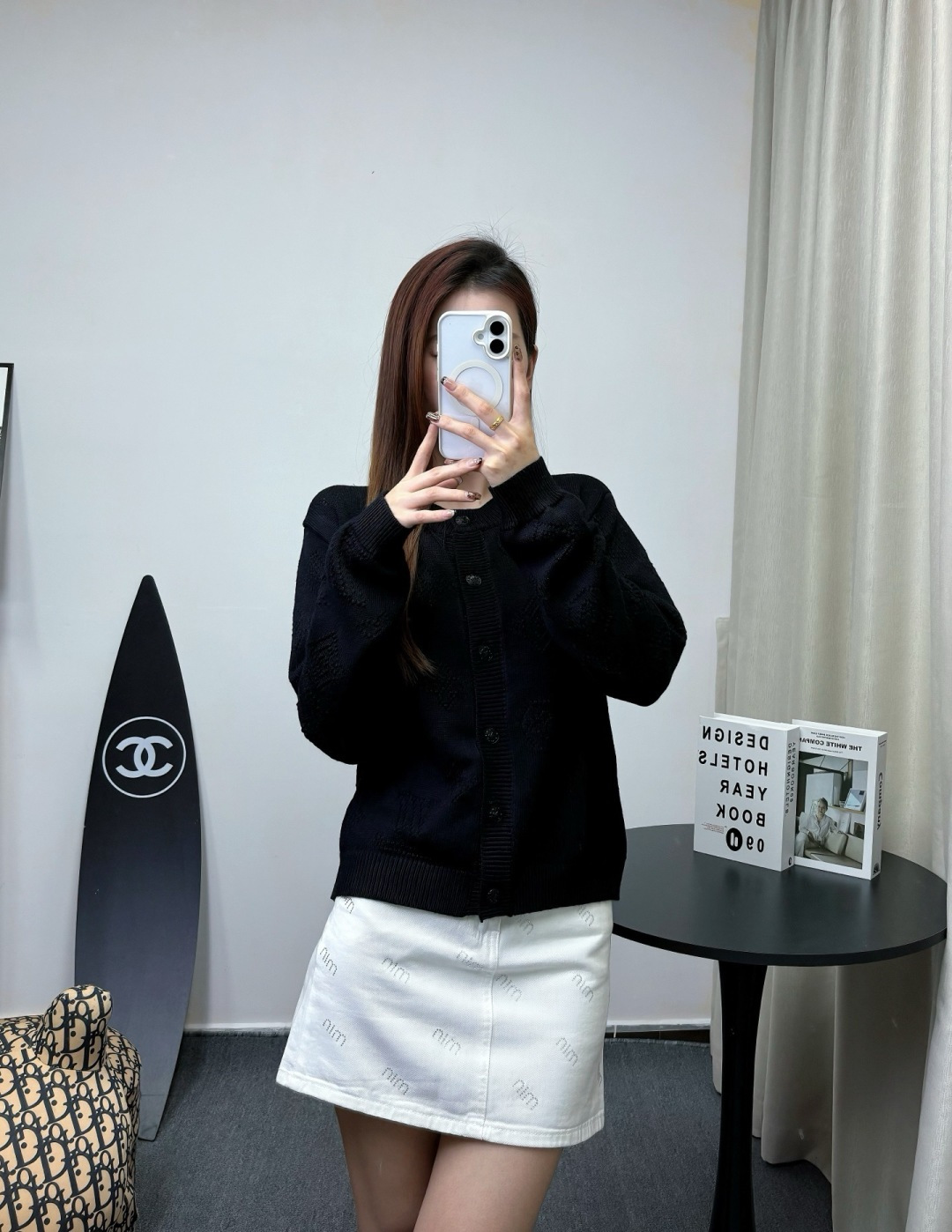 🆕M家🆕 早秋新款 纯色字母镂空圆领针织长袖开衫颜色：白色 黑色尺码：36.38.40