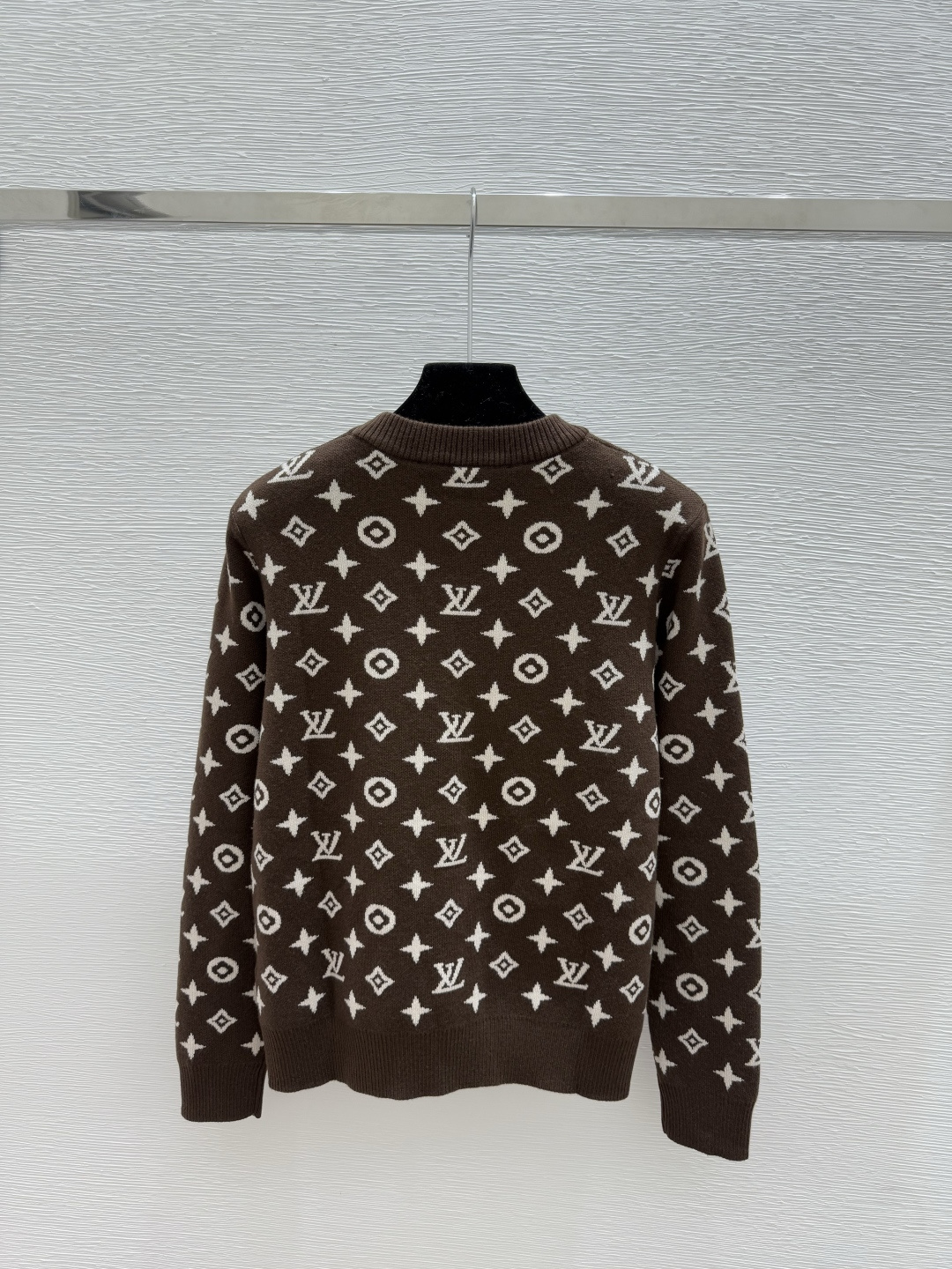 🆕L家🆕 早秋新款 老花字母圆领针织长袖颜色：咖啡 宝蓝尺码：36.38.40