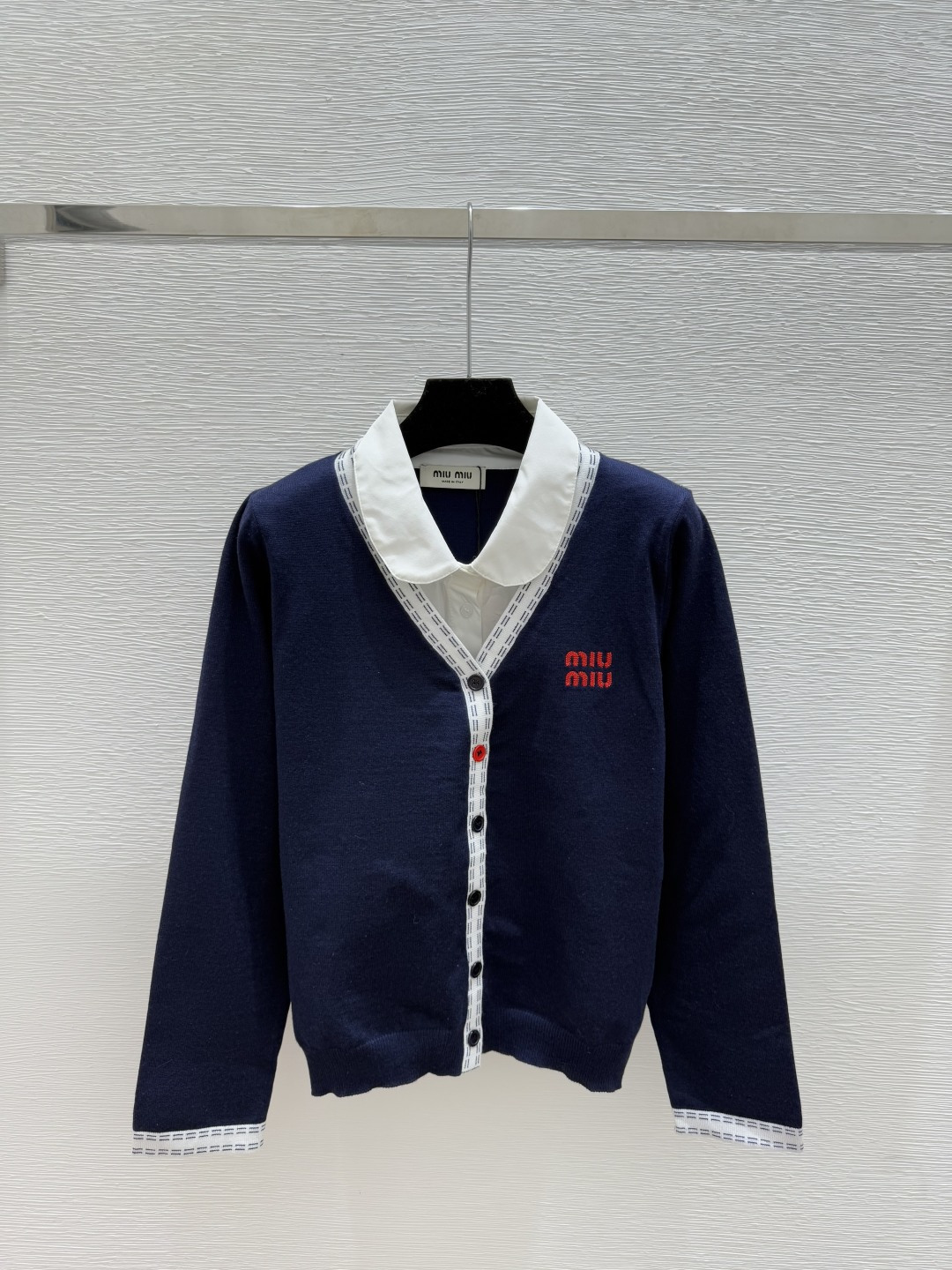 NO:547444,M Home Early Autumn New Contrasted Fake Two-Piece Lapel Knitted Long Sleeve Cardigan Color Royal Blue Size 36.38.40, Alexander Wang19860909M家 早秋新款 撞色假两件翻领针织长袖开衫 颜色宝蓝 尺码36.38.40,,alexander wang,Women's clothing