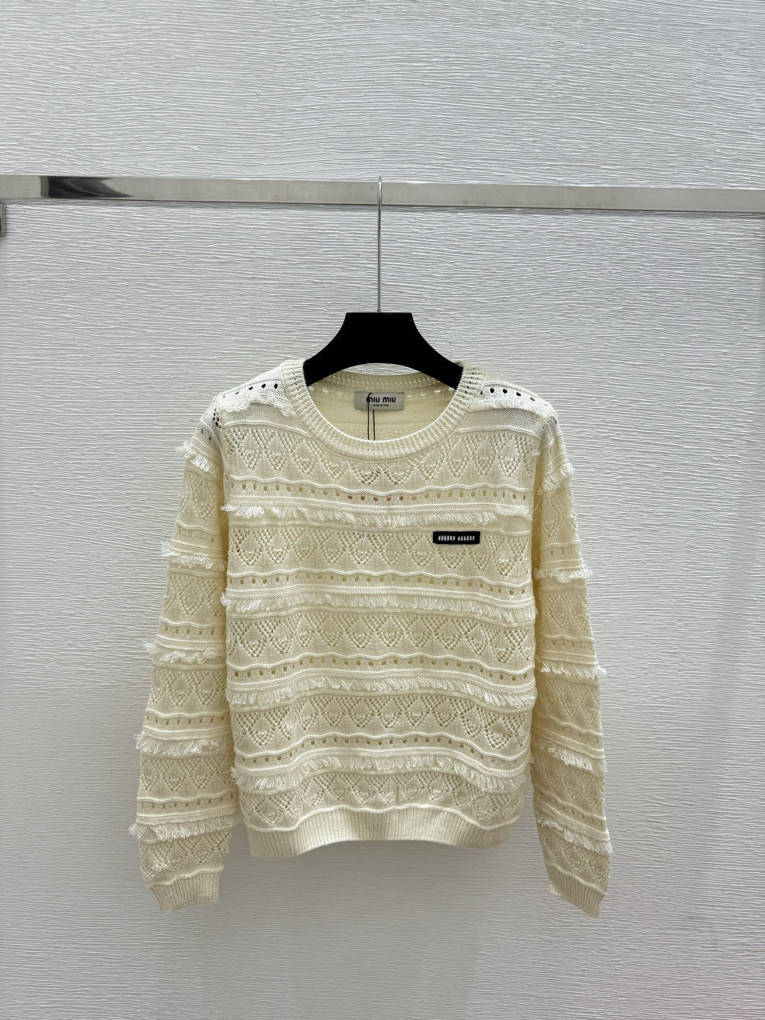 NO:564712,Ｍ家 Early Autumn New Style Solid Color Simple Hollow Tassel Round Neck Knitted Long Sleeve Color Apricot Size 36.38.40,,alexander wang19860909Ｍ家 早秋新款 纯色简约镂空流苏圆领针织长袖 颜色杏色 尺码36.38.40,,alexander wang,Women's clothing