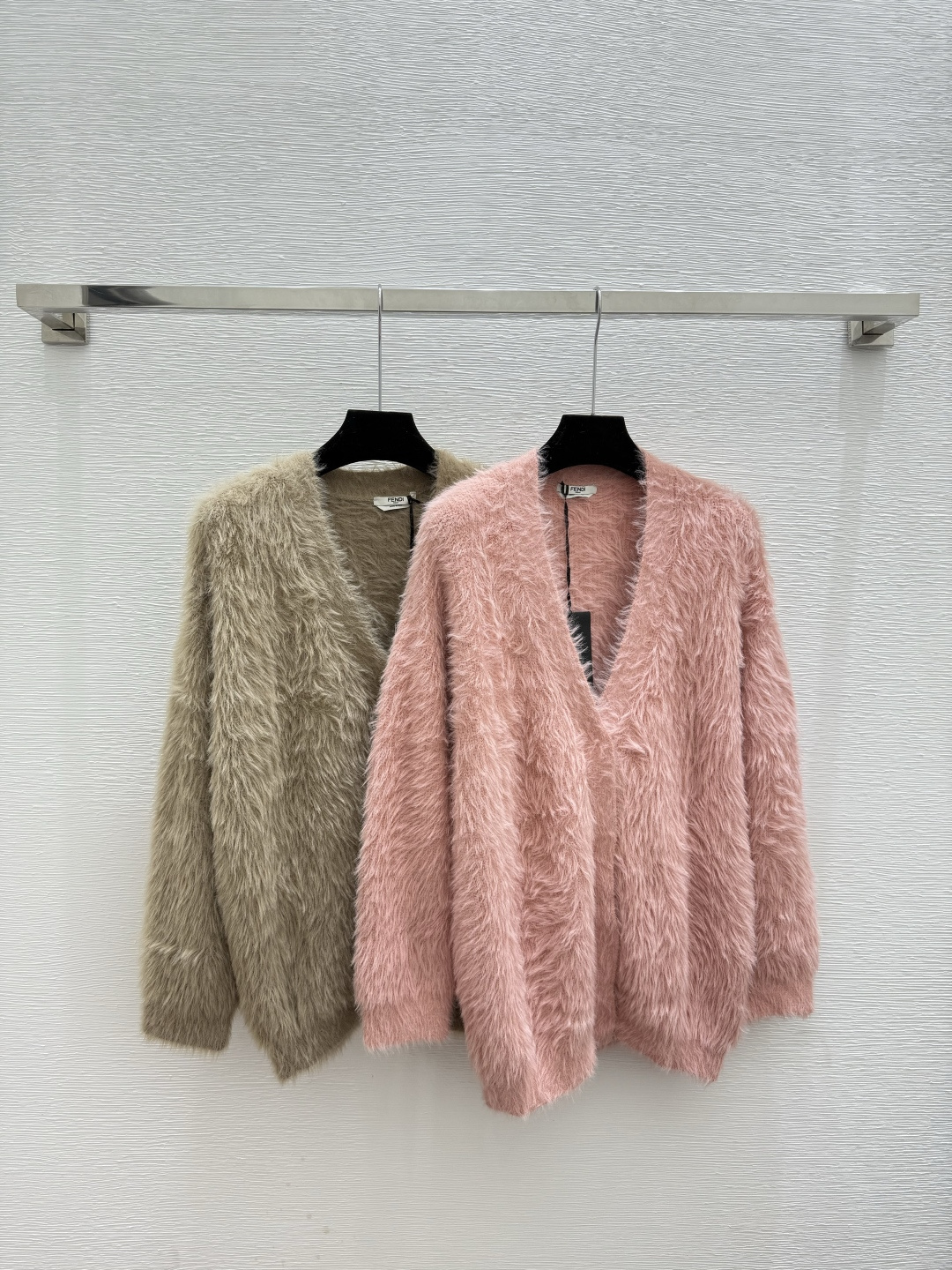 NO:579130,F family ~ real photos of large products,, fendi, alexander wang19860909F家～大货实拍图,,fendi,alexander wang,Women's clothing