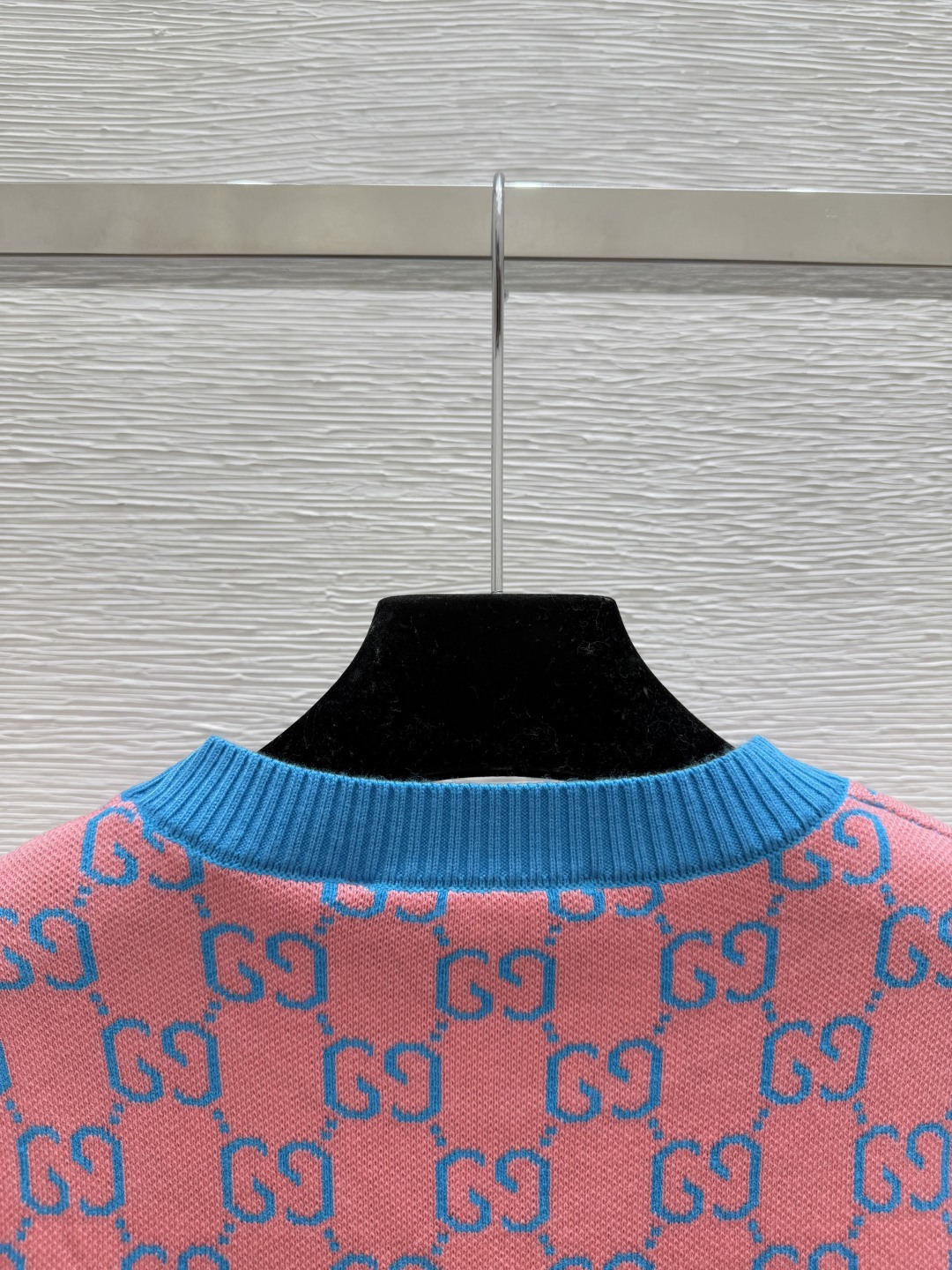 🆕G家🆕 早秋新款 撞色老花字母圆领针织长袖颜色：粉色尺码：36.38.40👉