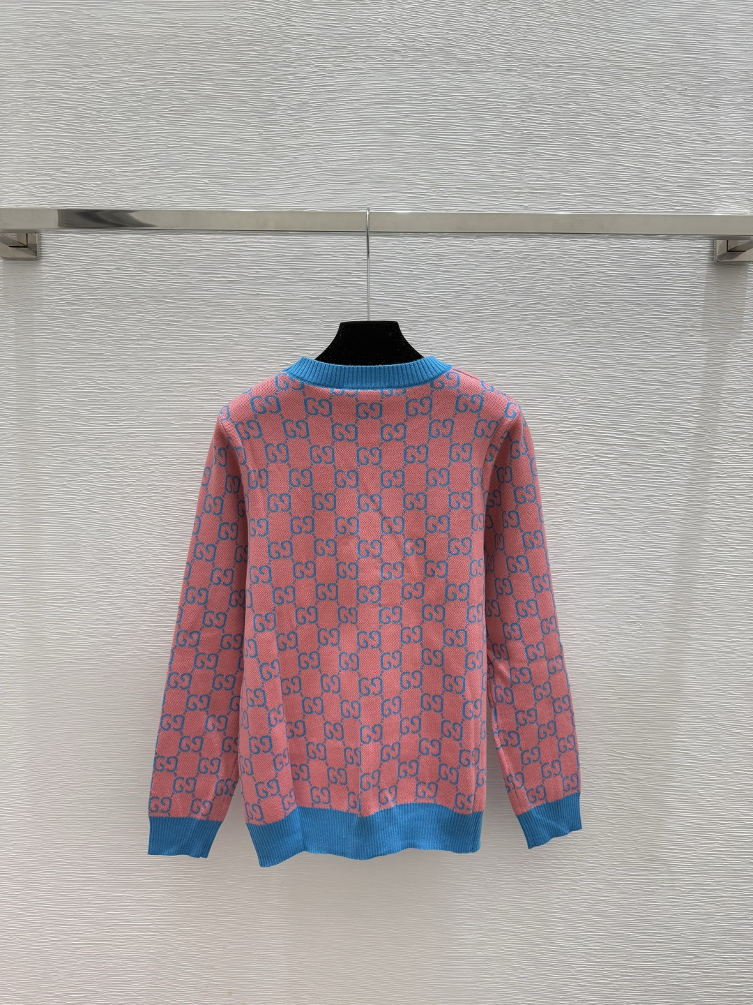 🆕G家🆕 早秋新款 撞色老花字母圆领针织长袖颜色：粉色尺码：36.38.40👉