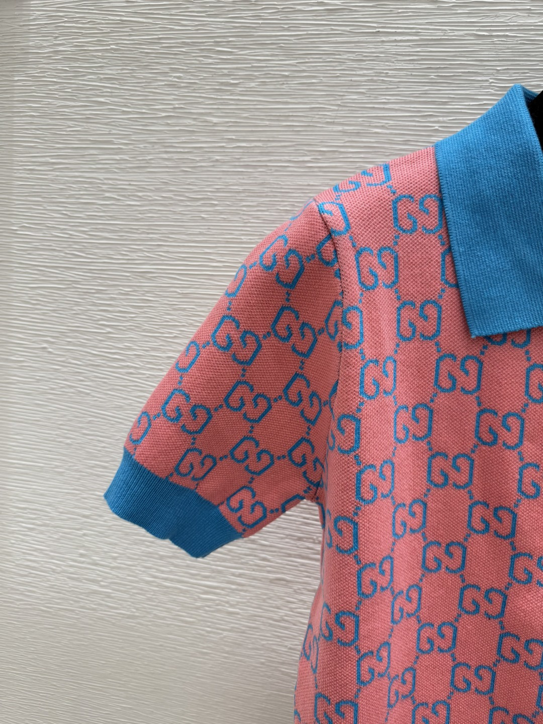 🆕G家🆕 夏季新款 撞色老花字母翻领针织短袖颜色：粉色尺码：36.38.40👉