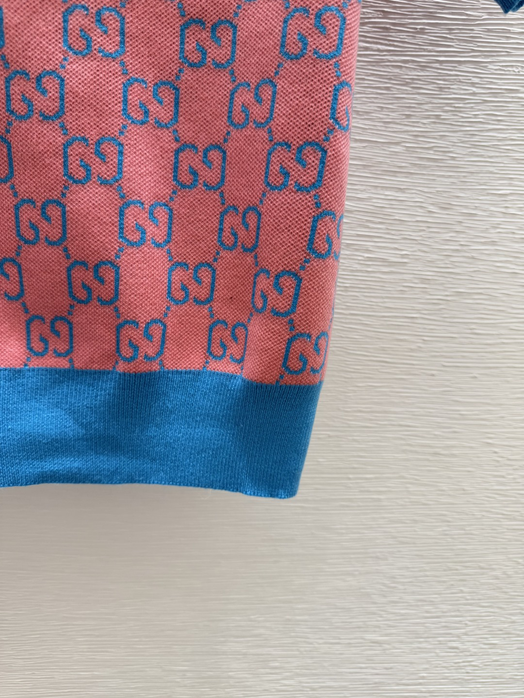 🆕G家🆕 夏季新款 撞色老花字母翻领针织短袖颜色：粉色尺码：36.38.40👉