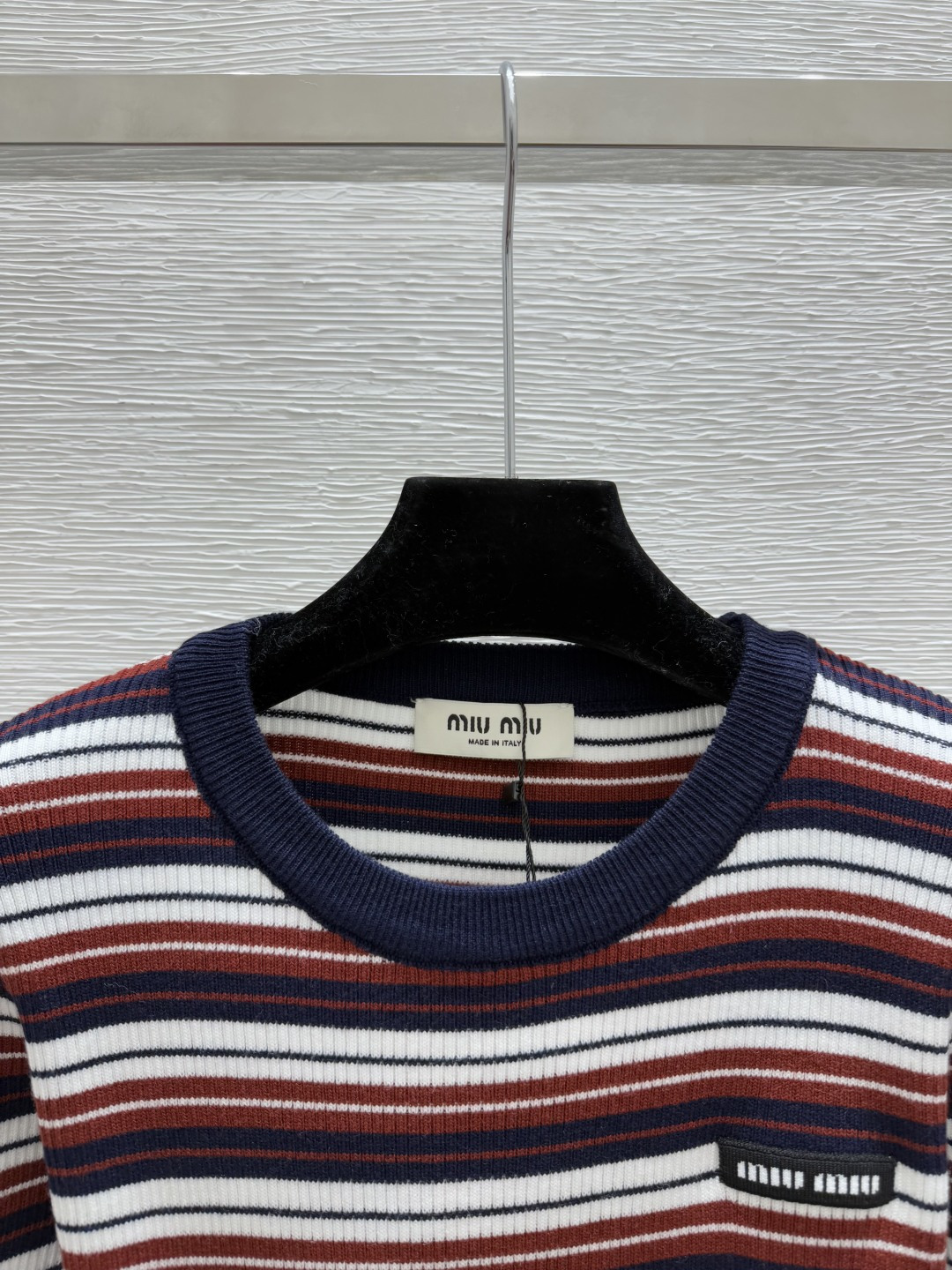 🆕M家🆕 早秋新款 撞色条纹圆领针织长袖颜色：宝蓝尺码：36.38.40👉