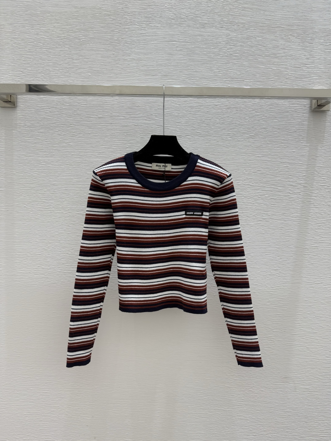 🆕M家🆕 早秋新款 撞色条纹圆领针织长袖颜色：宝蓝尺码：36.38.40👉