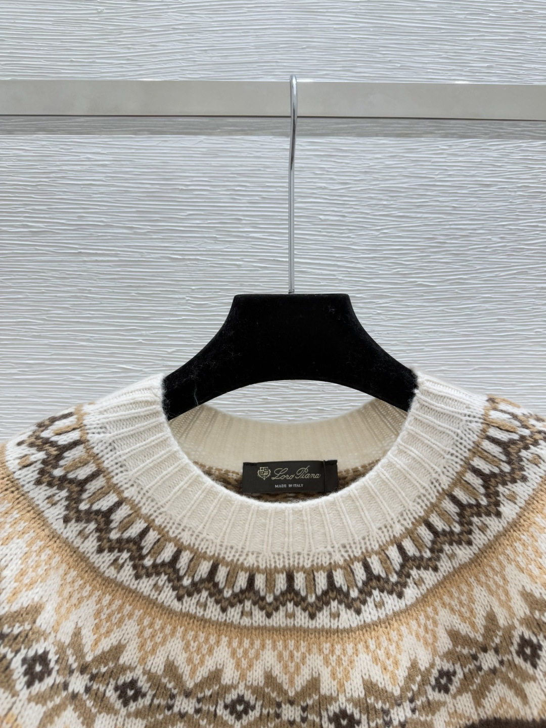 🆕LP家🆕 早秋新款 撞色菱格圆领针织长袖颜色：卡其 咖啡尺码：36.38.40👉