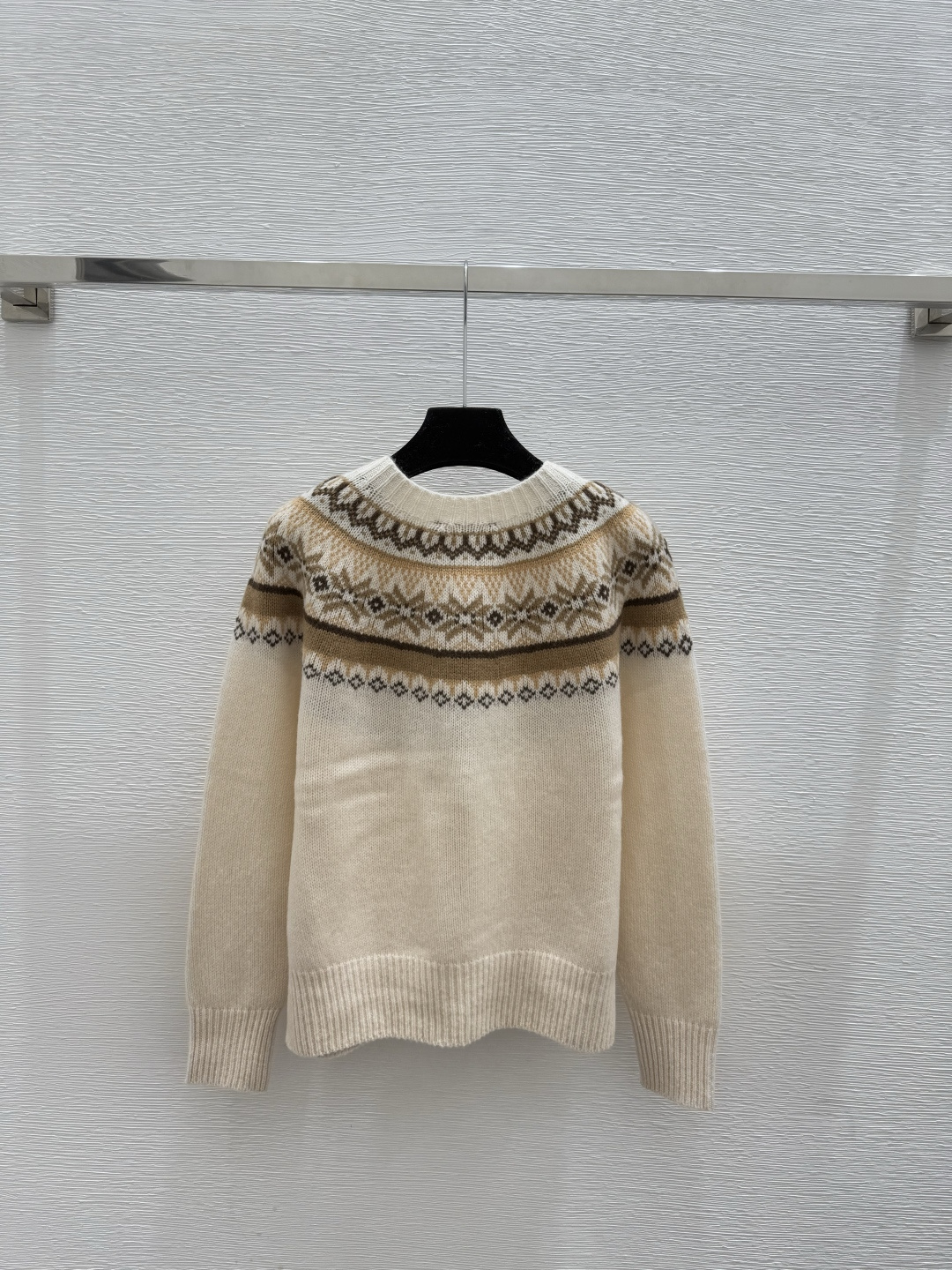 🆕LP家🆕 早秋新款 撞色菱格圆领针织长袖颜色：卡其 咖啡尺码：36.38.40👉