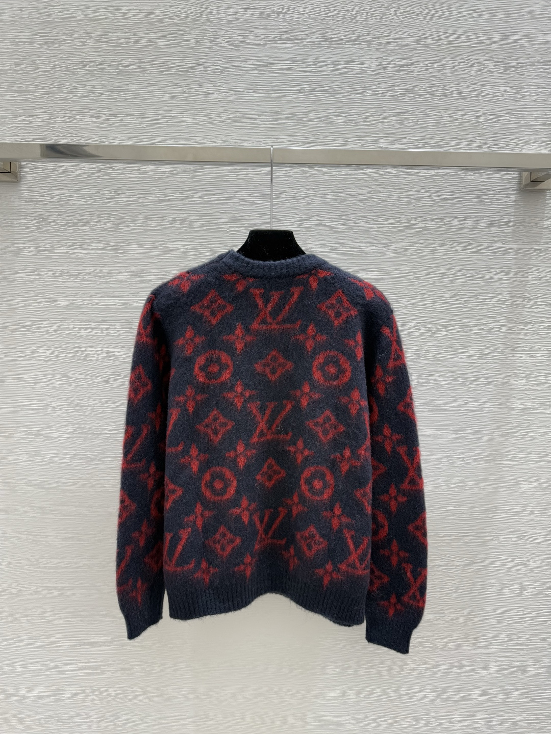 🆕L家🆕 早秋新款 撞色老花字母圆领针织长袖颜色：巴黎尺码：36.38.40👉