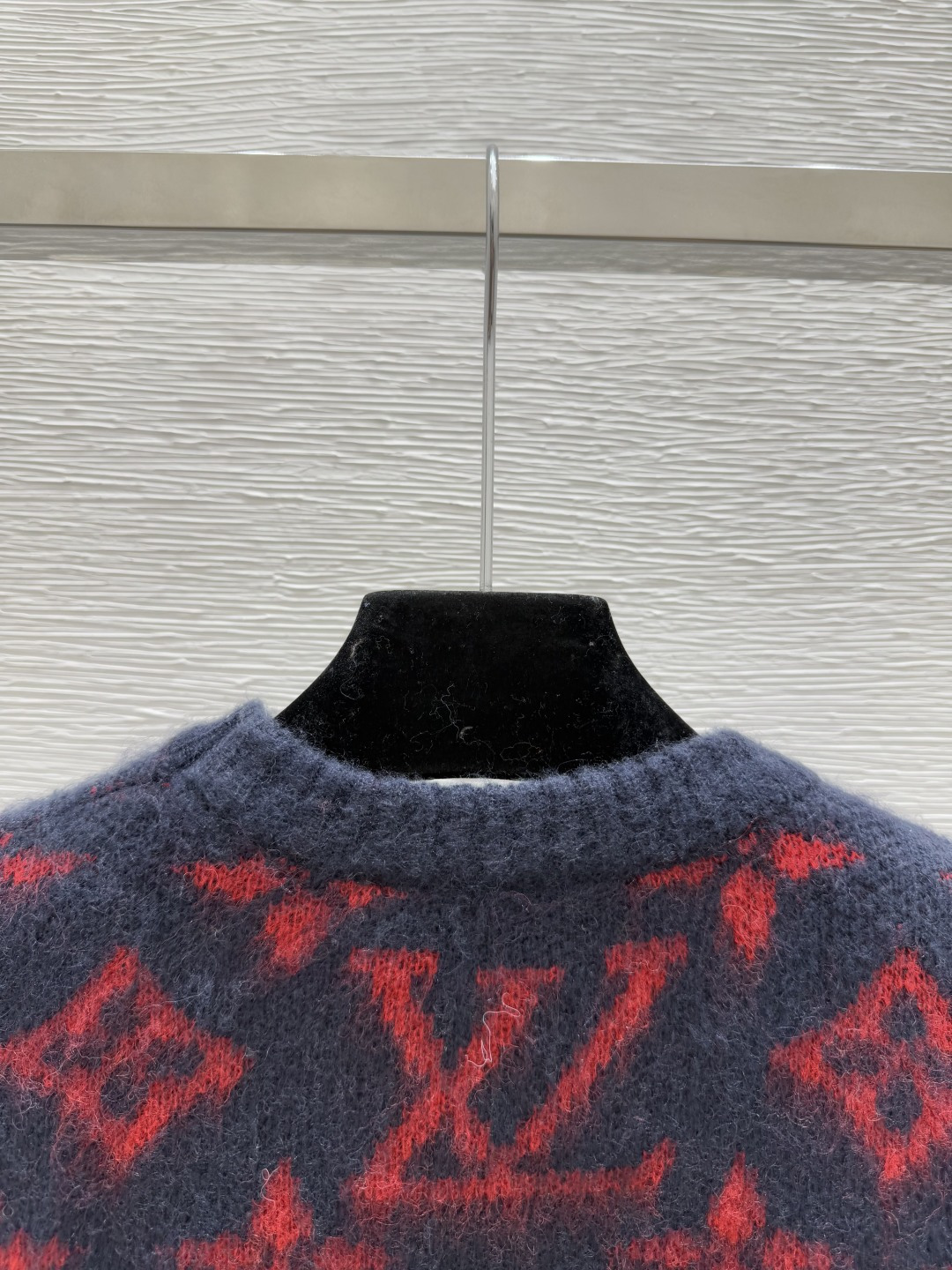 🆕L家🆕 早秋新款 撞色老花字母圆领针织长袖颜色：巴黎尺码：36.38.40👉