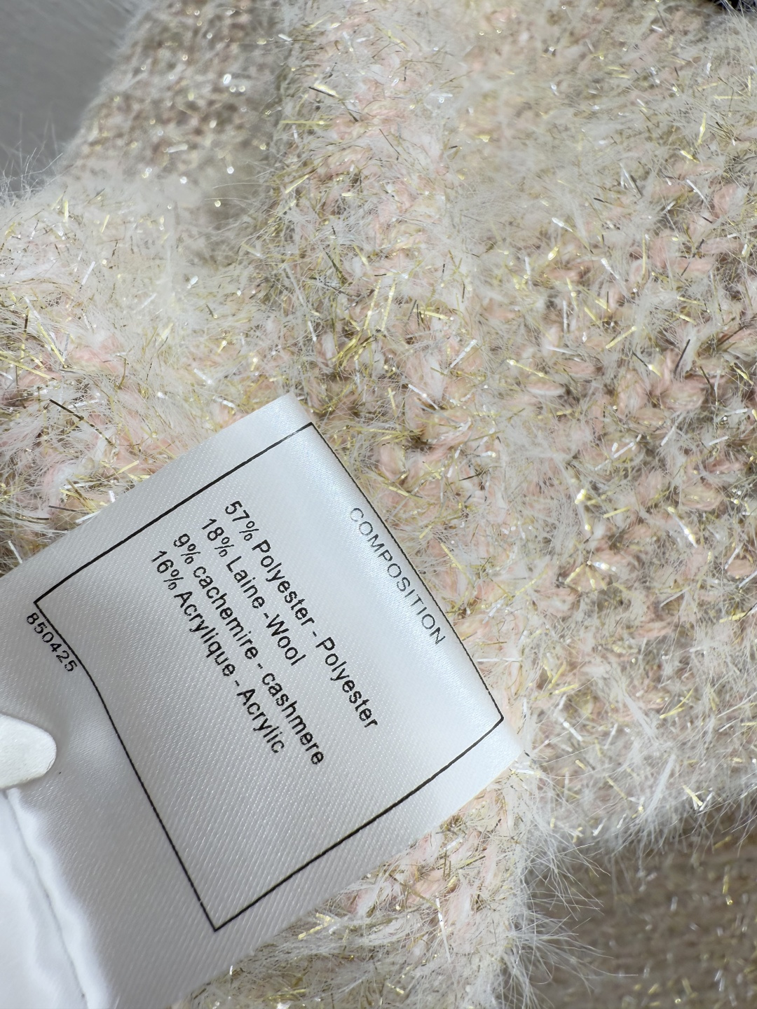 🆕CH家🆕 早秋新款 撞色花边金银线针织长袖颜色：粉色 黑色尺码：36.38.40👉