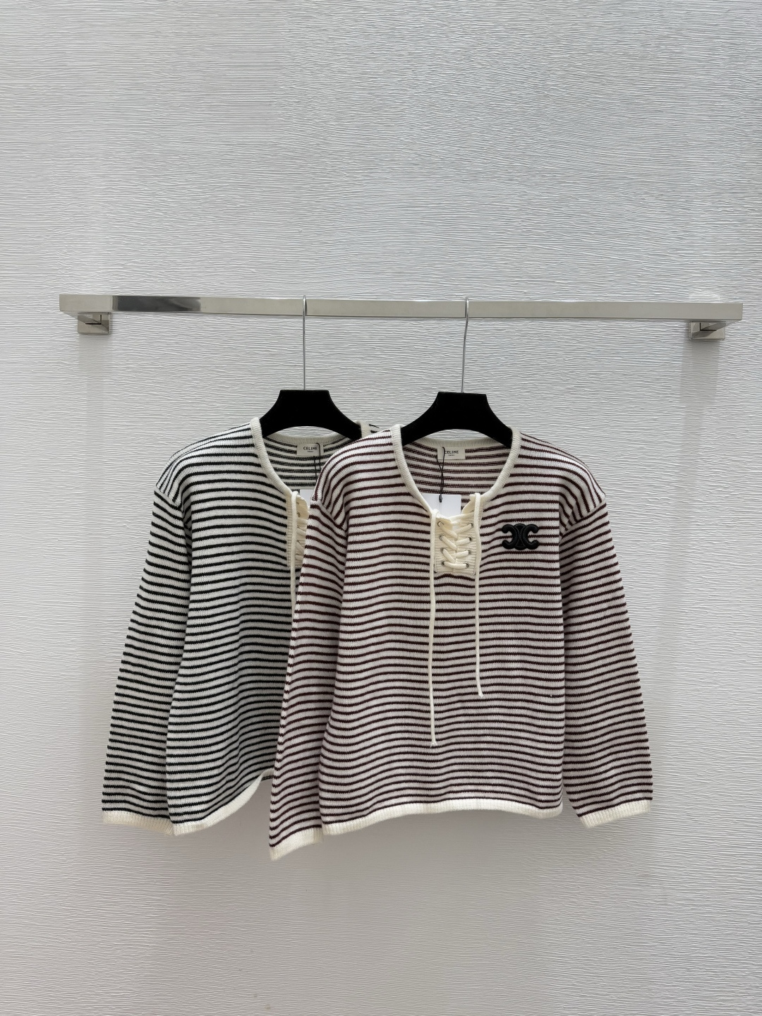 NO:592102,CE Home Early Autumn New Style Contrast Color Striped Round Neck Knitted Long Sleeves Color Red Black Size 36.38.40,,alexander wang19860909CE家 早秋新款 撞色条纹绑带圆领针织长袖 颜色红色 黑色 尺码36.38.40,,alexander wang,Women's clothing