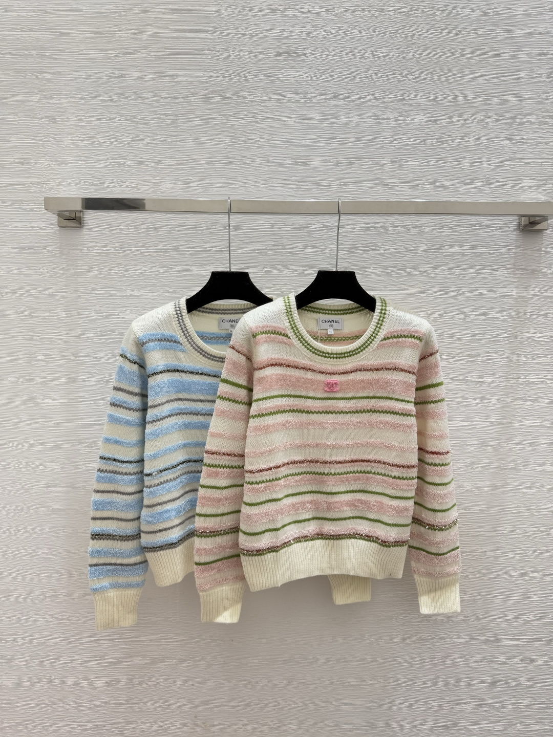 NO:592129,CH Home Early Autumn New Style Contrast Color Striped Jacquard Round Neck Knitted Long Sleeve Color Pink Blue Size 36.38.40,,alexander wang19860909CH家 早秋新款 撞色条纹提花圆领针织长袖 颜色粉色 蓝色 尺码36.38.40,,alexander wang,Women's clothing