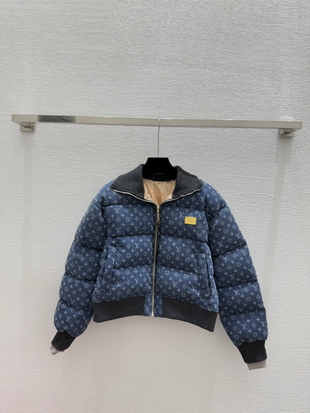 NO:605882,L family ~ real photos of large products, louis vuitton, alexander wang19860909L家～大货实拍图,,louis vuitton,alexander wang,Women's clothing