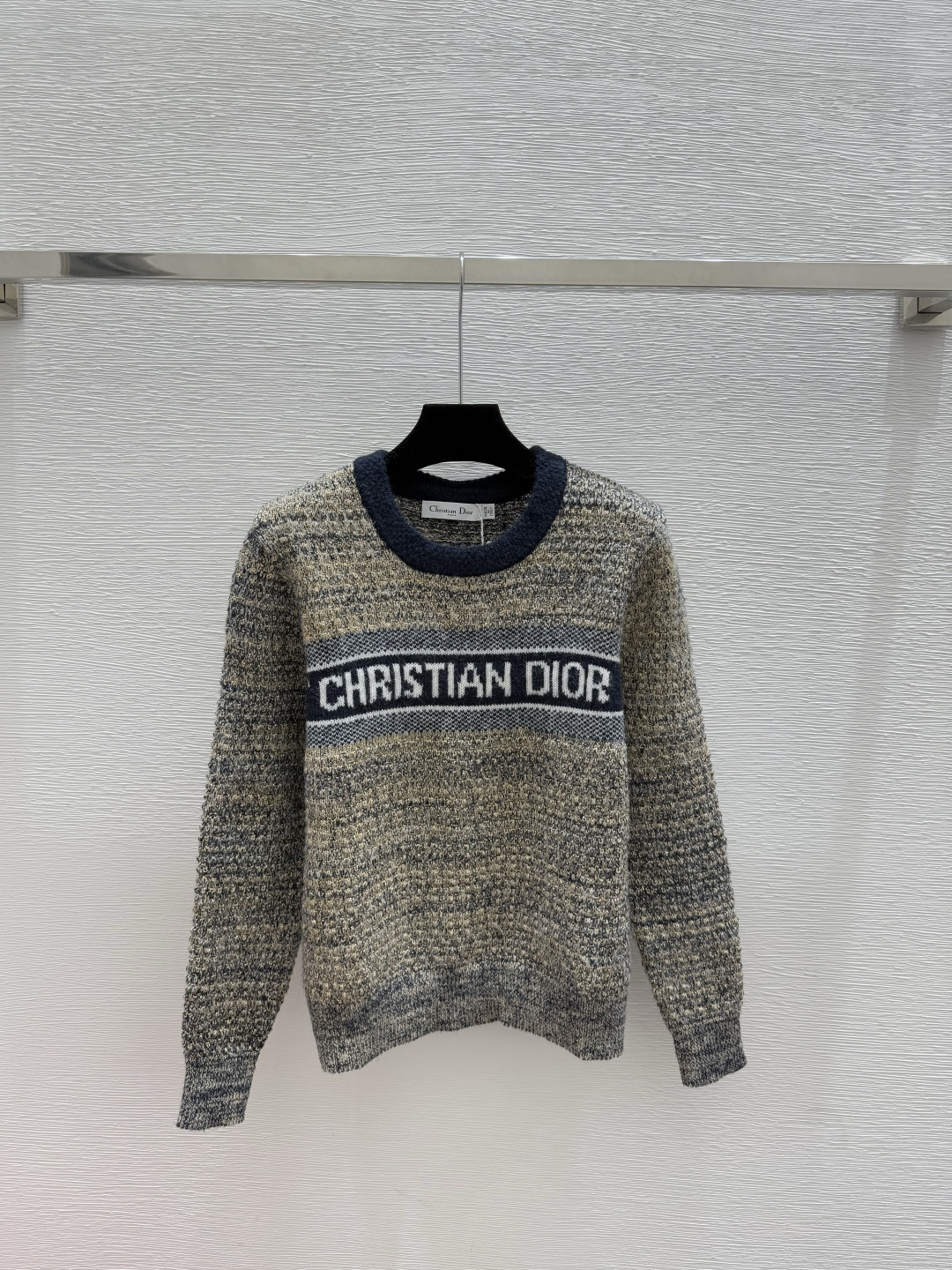 NO:605886,D Home Early Autumn New Style Contrast Letter Jacquard Round Neck Knitted Long Sleeve Color Royal Blue Size 36.38.40, dior, alexander wang19860909D家 早秋新款 撞色字母提花圆领针织长袖 颜色宝蓝 尺码36.38.40,,dior,alexander wang,Women's clothing