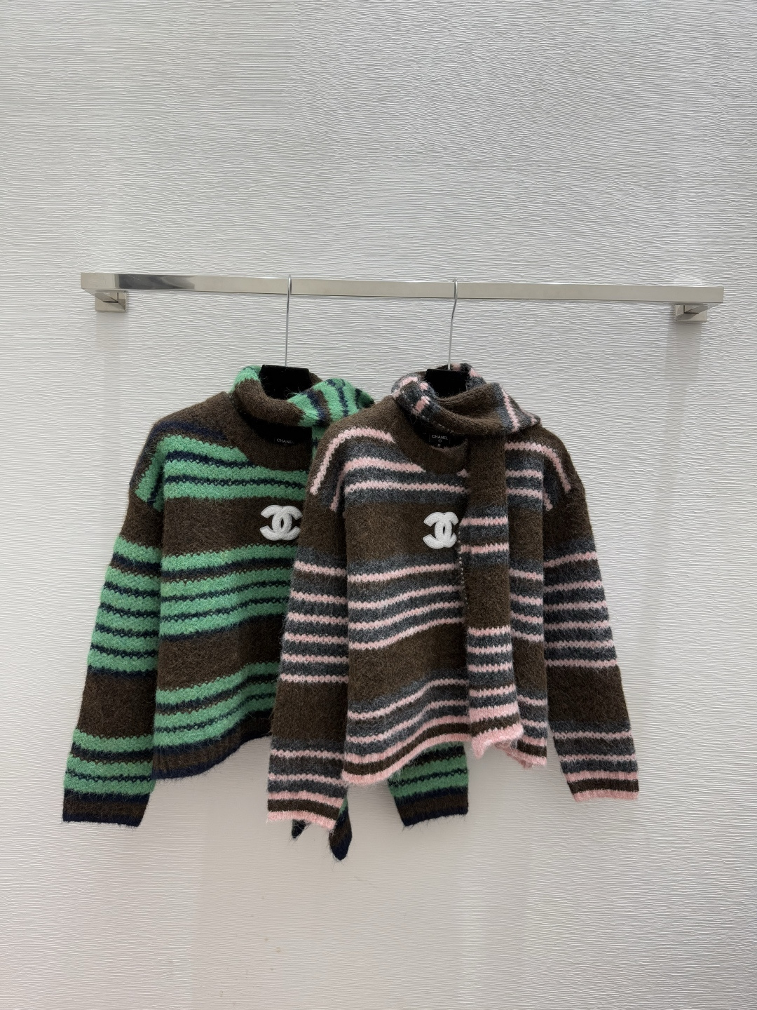 NO:606381,CH Home Early Autumn New Style Contrast Color Striped Round Neck Knitted Long Sleeve Color Pink Green Size 36.38.40,,alexander wang19860909CH家 早秋新款 撞色条纹圆领针织长袖 颜色粉色 绿色 尺码36.38.40,,alexander wang,Women's clothing