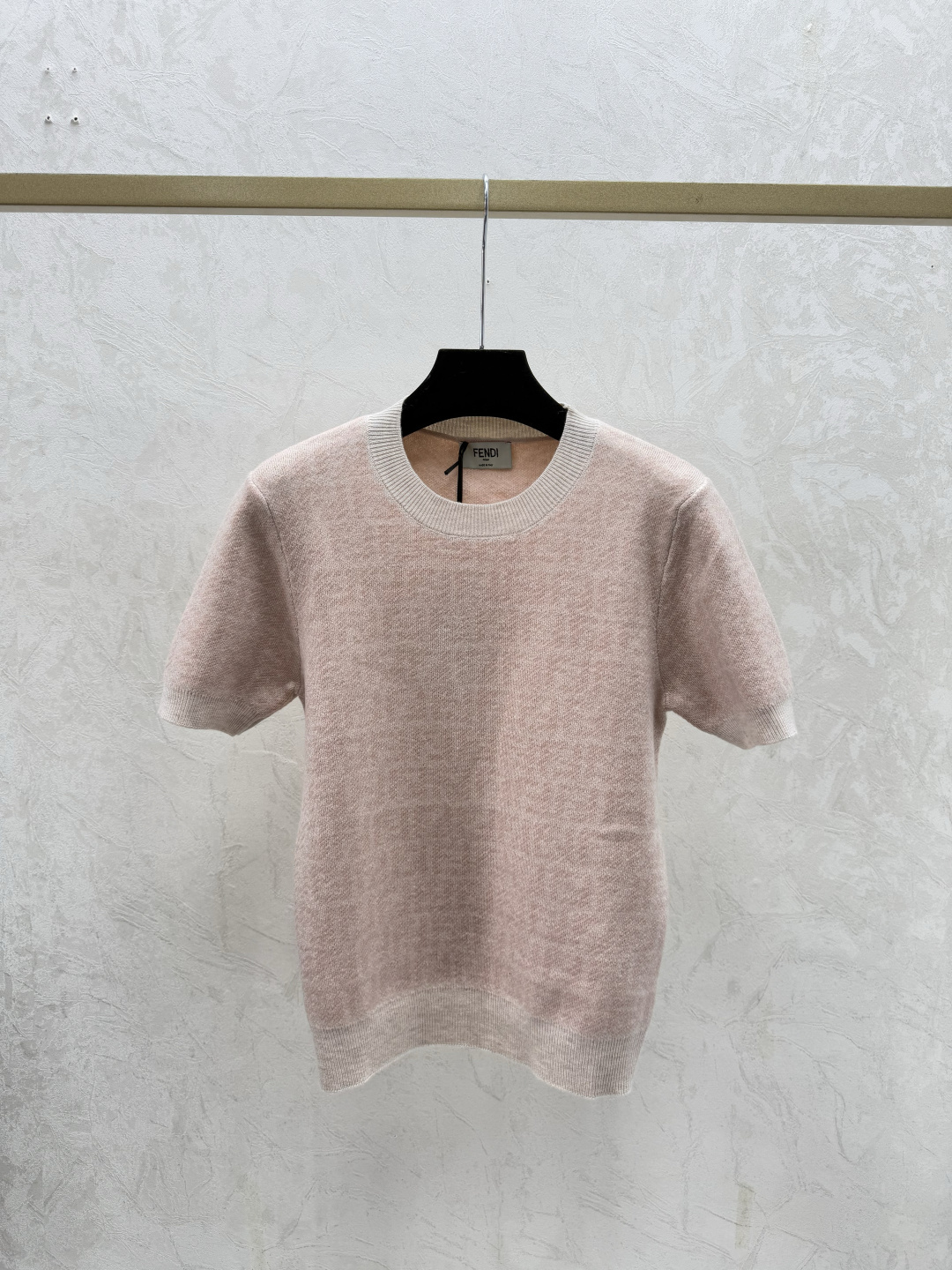 NO:621790,F Home Summer New Style Contrast Color Presbyopia Letters Round Neck Knitted Short Sleeves Color Pink Size 36.38.40, fendi, T-shirt, alexander wang19860909F家 夏季新款 撞色老花字母圆领针织短袖 颜色粉色 尺码36.38.40,,fendi,T-shirt,alexander wang,Women's clothing