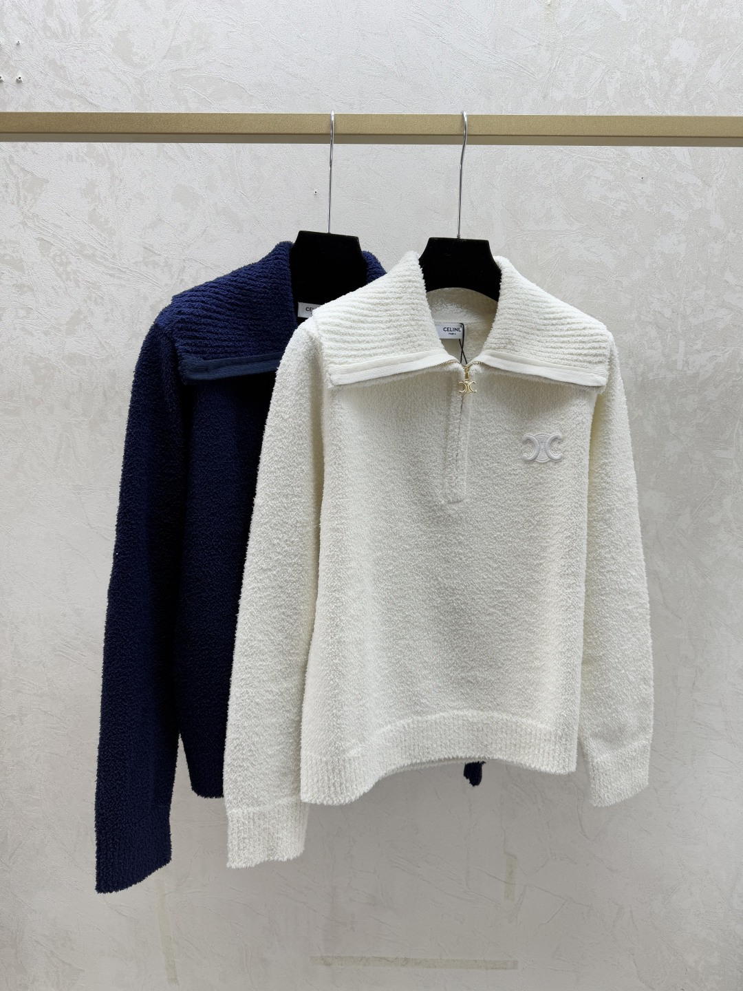 NO:622520,CE Home Early Autumn New Style Solid Color Lapel Simple Knitted Long Sleeve Color White Royal Blue Size 36.38.40,,alexander wang19860909CE家 早秋新款 纯色翻领简约针织长袖 颜色白色 宝蓝 尺码36.38.40,,alexander wang,Women's clothing