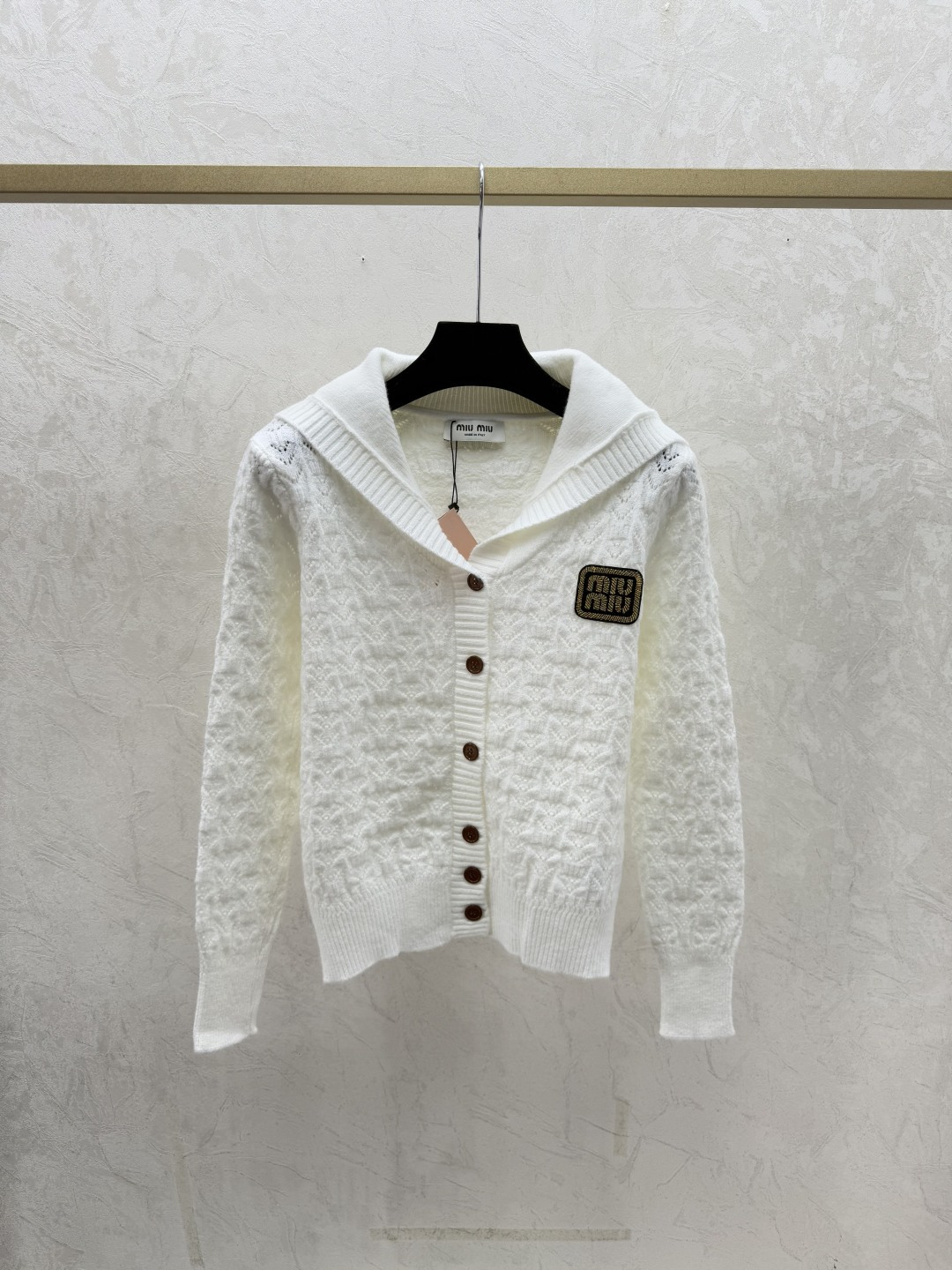 NO:625246,M family early autumn new style solid color hollow navy collar knitted long-sleeved cardigan color white size 36.38.40,,alexander wang19860909M家 早秋新款 纯色镂空海军领针织长袖开衫 颜色白色 尺码36.38.40,,alexander wang,Women's clothing