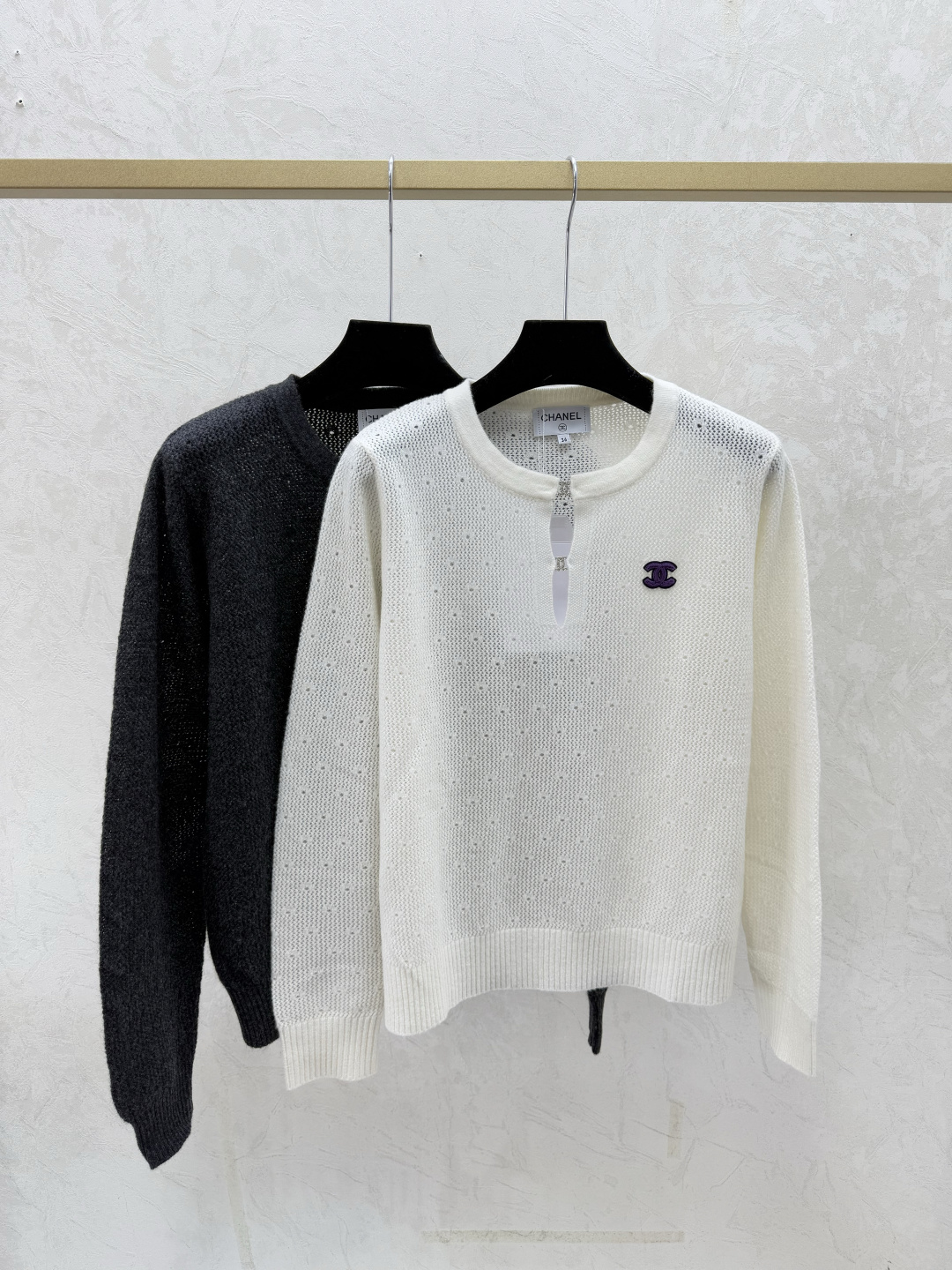 NO:626165,CH Home Early Autumn New Style Solid Color Simple Hollow Round Neck Knitted Long Sleeves Color White Gray Size 36.38.40,,alexander wang19860909CH家 早秋新款 纯色简约镂空圆领针织长袖 颜色白色 灰色 尺码36.38.40,,alexander wang,Women's clothing