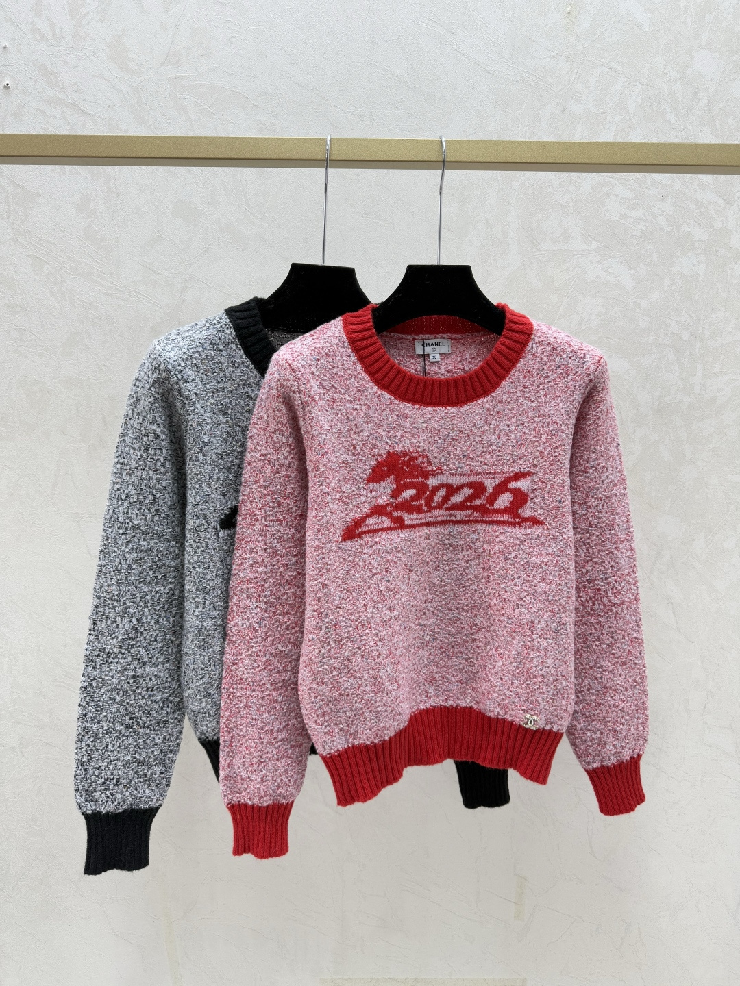NO:655365,CH Home Early Autumn New Style Contrast Letter Jacquard Round Neck Knitted Long Sleeves Color Red Black Size 36.38.40,,alexander wang19860909CH家 早秋新款 撞色字母提花圆领针织长袖 颜色红色 黑色 尺码36.38.40,,alexander wang,Women's clothing