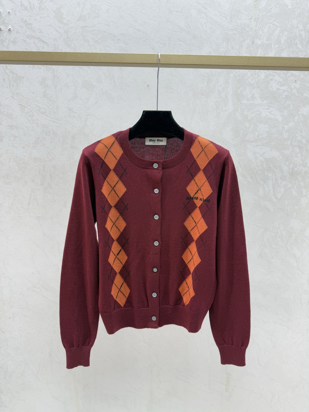 NO:656139,M family early autumn new style contrasting diamond round neck knitted long-sleeved cardigan color red size 36.38.40,, 19860909M家 早秋新款 撞色菱格圆领针织长袖开衫 颜色红色 尺码36.38.40,, ,Women's clothing