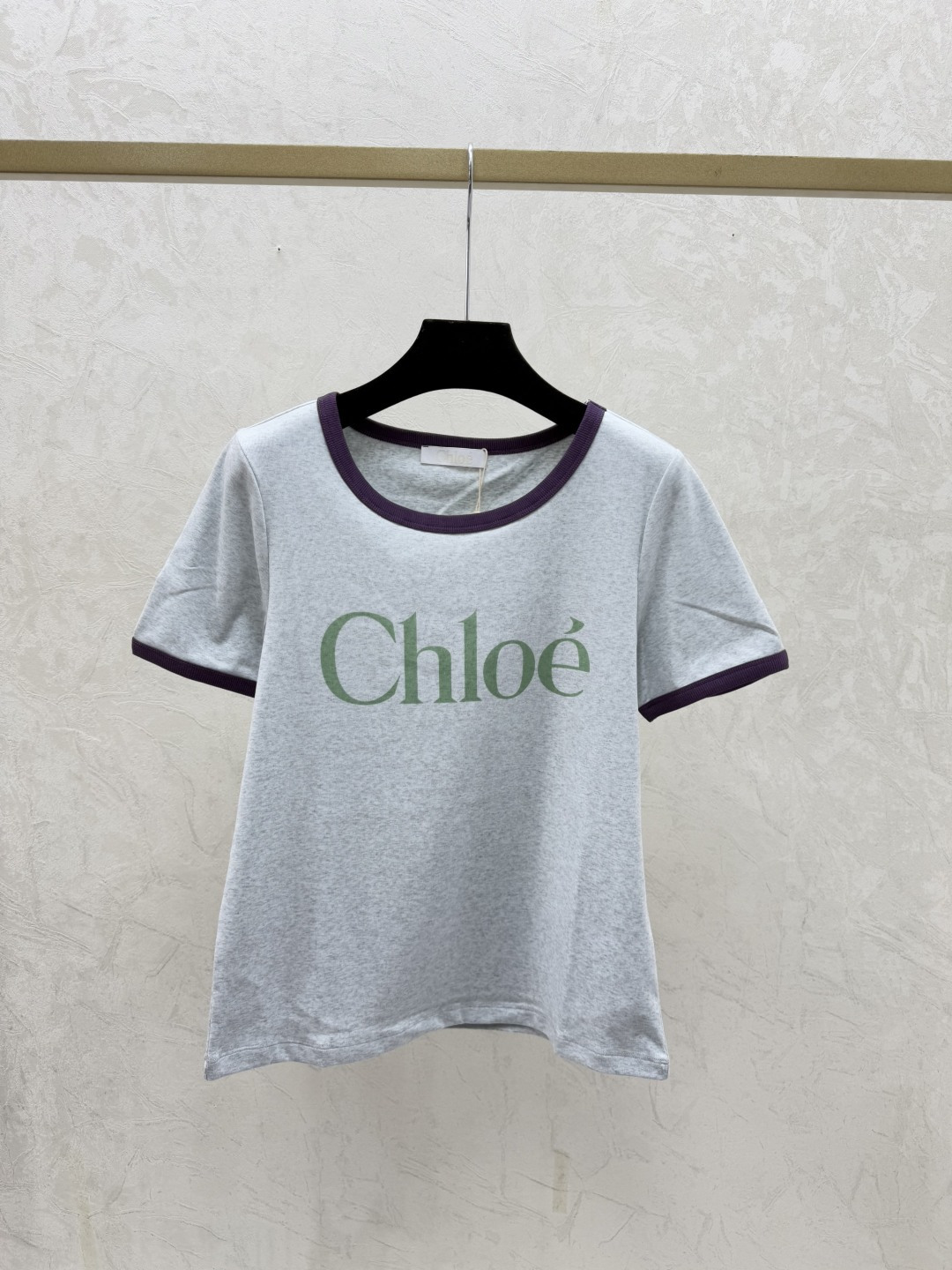 NO:665119,CHloe home early spring new style contrasting letters round neck knitted short sleeves color gray size 36.38.40, chloe, loewe, T-shirt,  19860909CHloe家 早春新款 撞色字母圆领针织短袖 颜色灰色 尺码36.38.40,,chloe,loewe,T-shirt, ,Women's clothing
