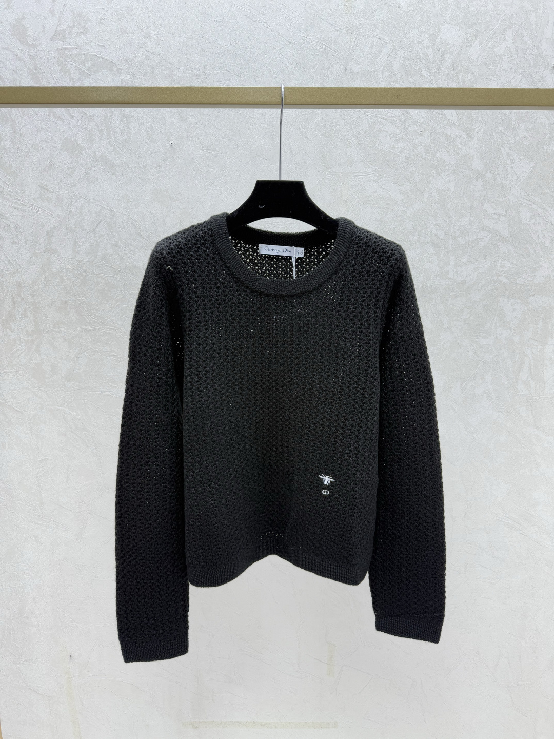 🆕D家🆕 早秋新款 纯色镂空圆领针织长袖颜色：白色 卡其 黑色尺码：36.38.40👉