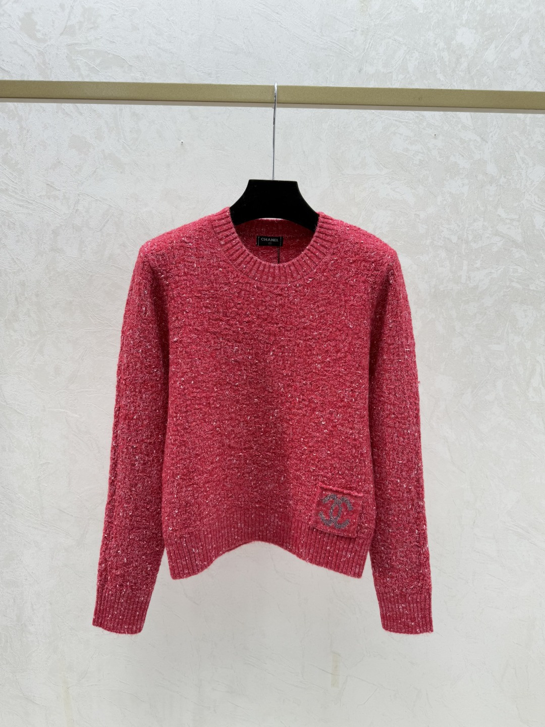 NO:667183,CH Home Early Autumn New Style Solid Color Simple Round Neck Knitted Long Sleeve Color Rose Red Pink Black Size 36.38.40,, 19860909CH家 早秋新款 纯色简约圆领针织长袖 颜色玫红色 粉色 黑色 尺码36.38.40,, ,Women's clothing