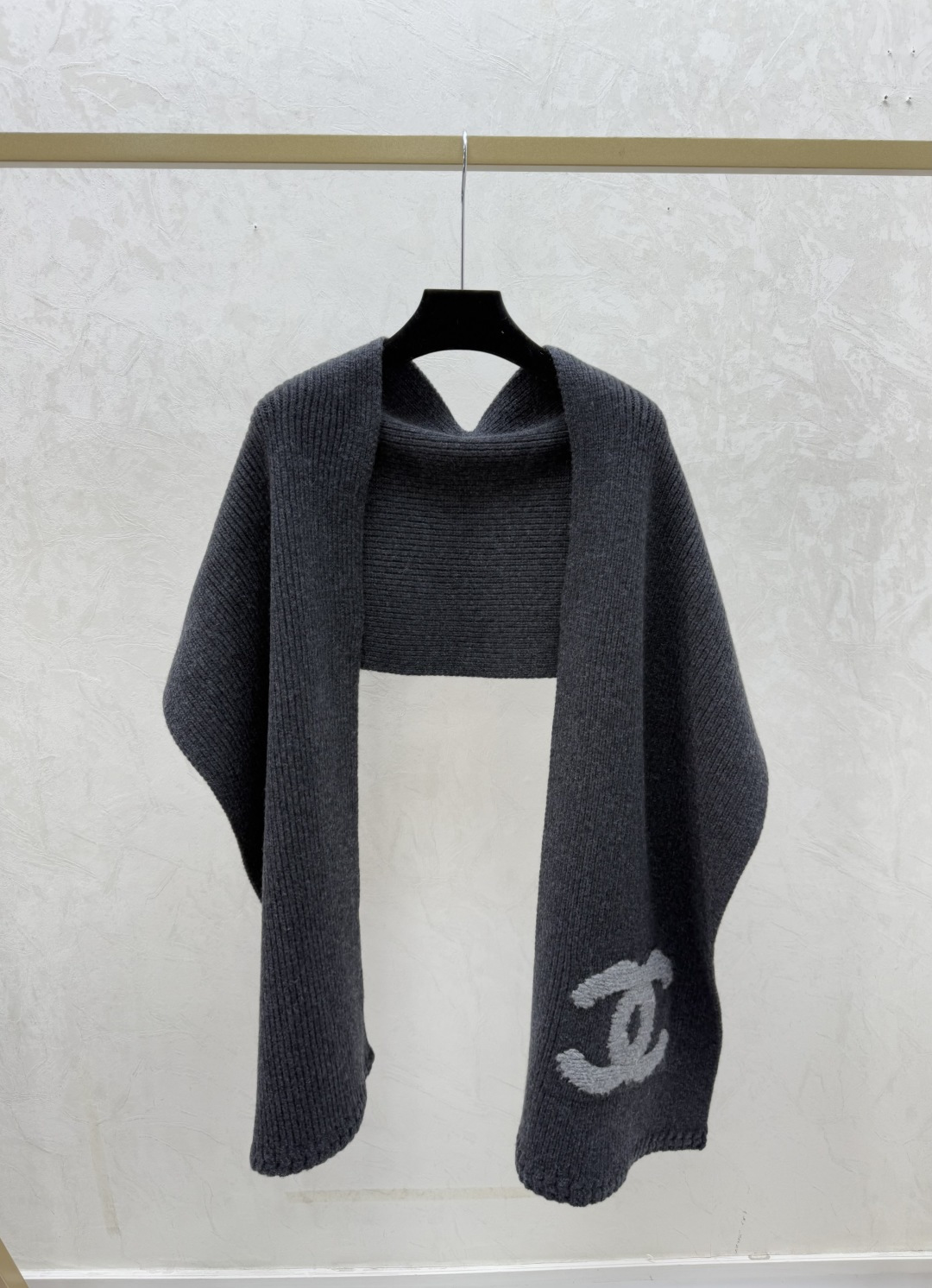 NO:667189,CH Home Early Autumn New Contrast Letter Knitted Scarf Color Gray Size 36.38.40,, 19860909CH家 早秋新款 撞色字母针织围巾 颜色灰色 尺码36.38.40,, ,Women's clothing