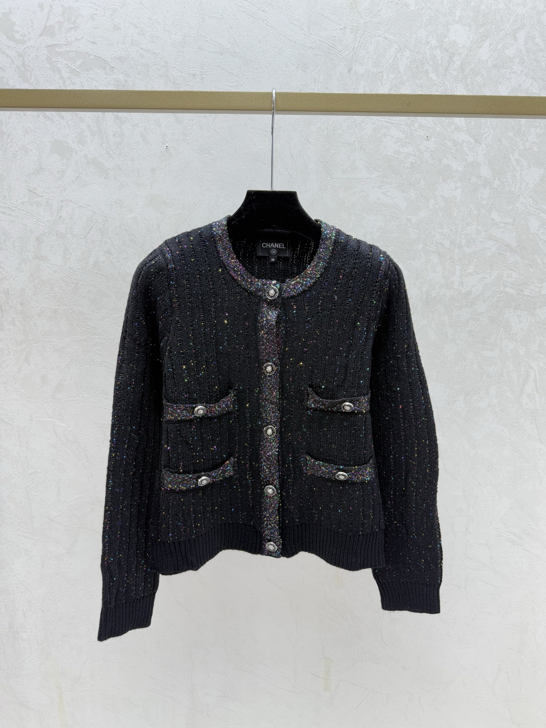 NO:667197,CH Home Early Autumn New Style Round Neck Knitted Long-Sleeved Cardigan with Letter Beads on the Back Color Black Size 36.38.40,, 19860909CH家 早秋新款 背后字母珠片圆领针织长袖开衫 颜色黑色 尺码36.38.40,, ,Women's clothing