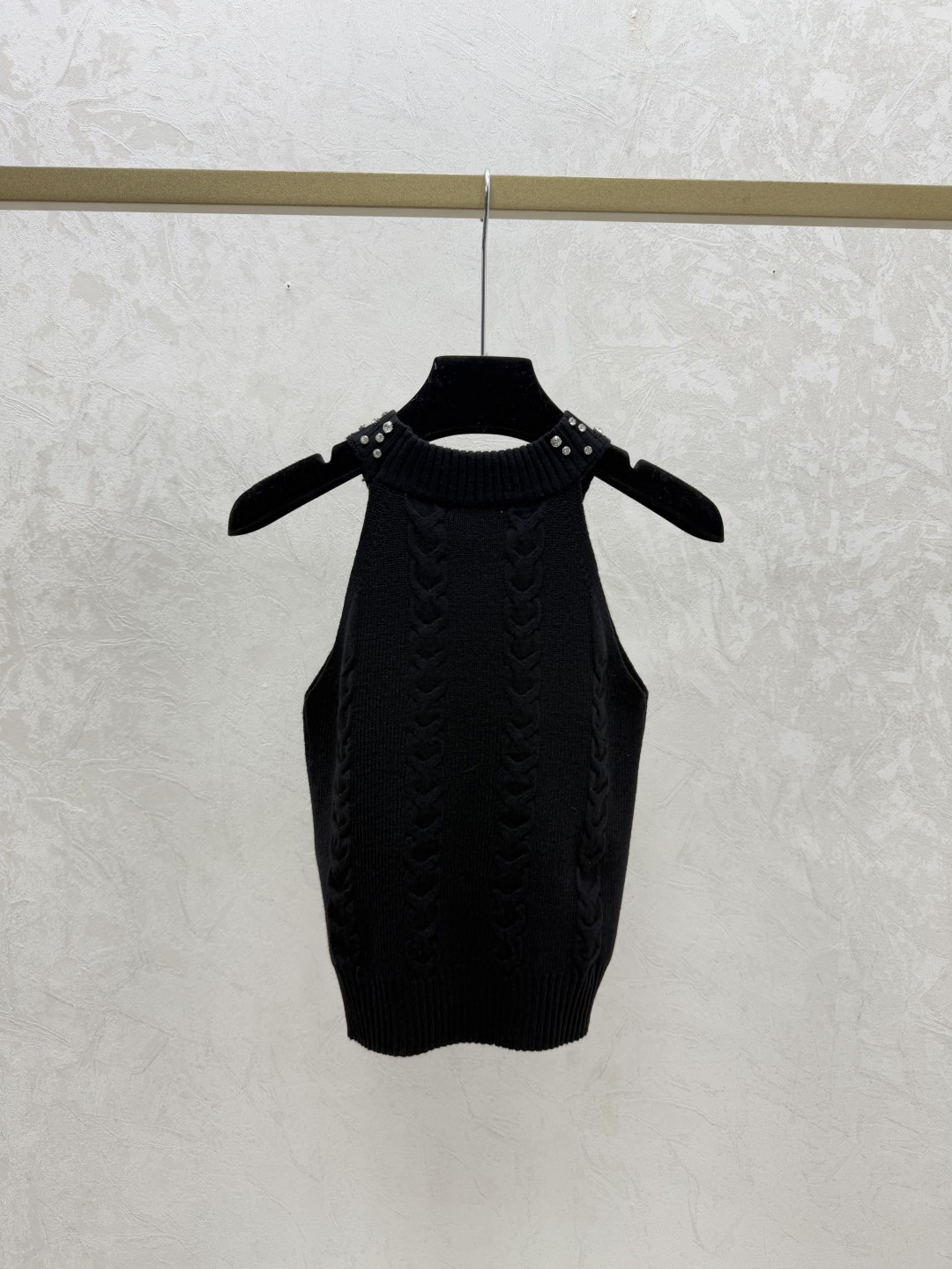 🆕CH家🆕 早春新款 重工钉珠圆领针织背心颜色：白色 黑色尺码：36.38.40👉