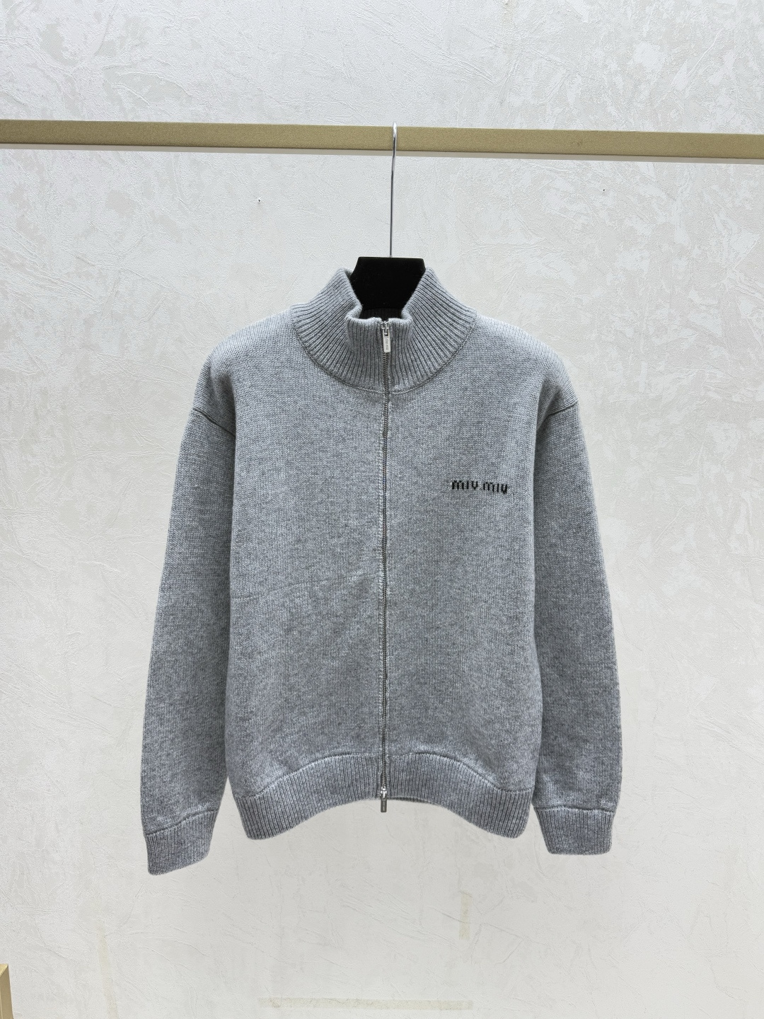 NO:667561,M family early autumn new style solid color turtleneck simple knitted long-sleeved cardigan color gray size 36.38.40,, 19860909M家 早秋新款 纯色高领简约针织长袖开衫 颜色灰色 尺码36.38.40,, ,Women's clothing