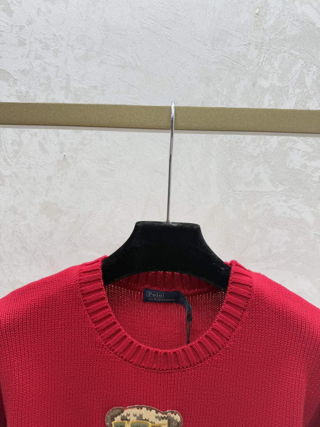 🆕PO家🆕 早秋新款 撞色小熊提花圆领针织长袖颜色：红色尺码：36.38.40👉