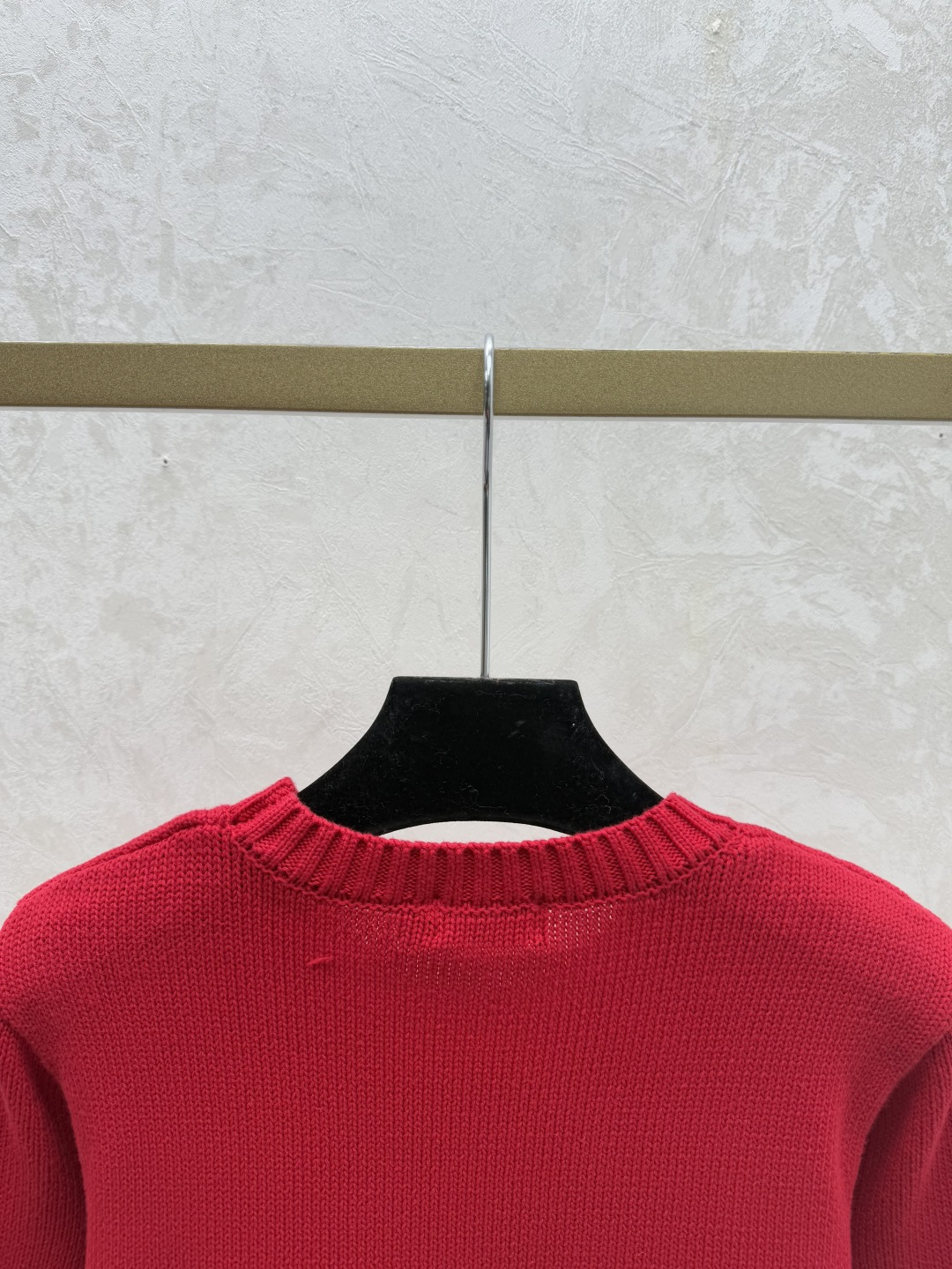 🆕PO家🆕 早秋新款 撞色小熊提花圆领针织长袖颜色：红色尺码：36.38.40👉