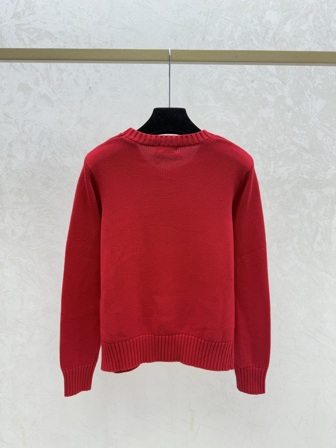 🆕PO家🆕 早秋新款 撞色小熊提花圆领针织长袖颜色：红色尺码：36.38.40👉